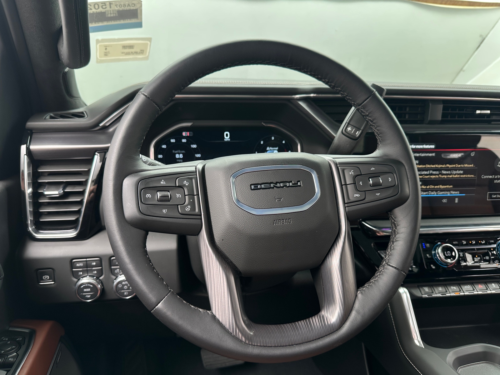 Thumbnail: 2025 GMC Sierra 2500 - 4