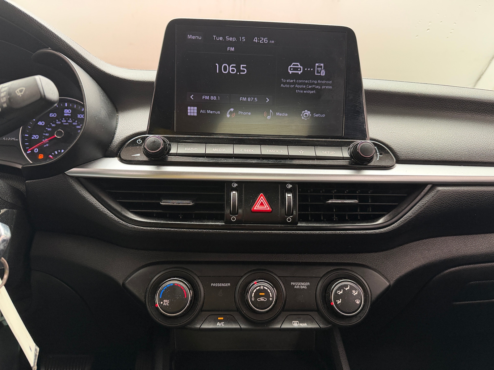 Thumbnail: 2022 Kia Forte - 4
