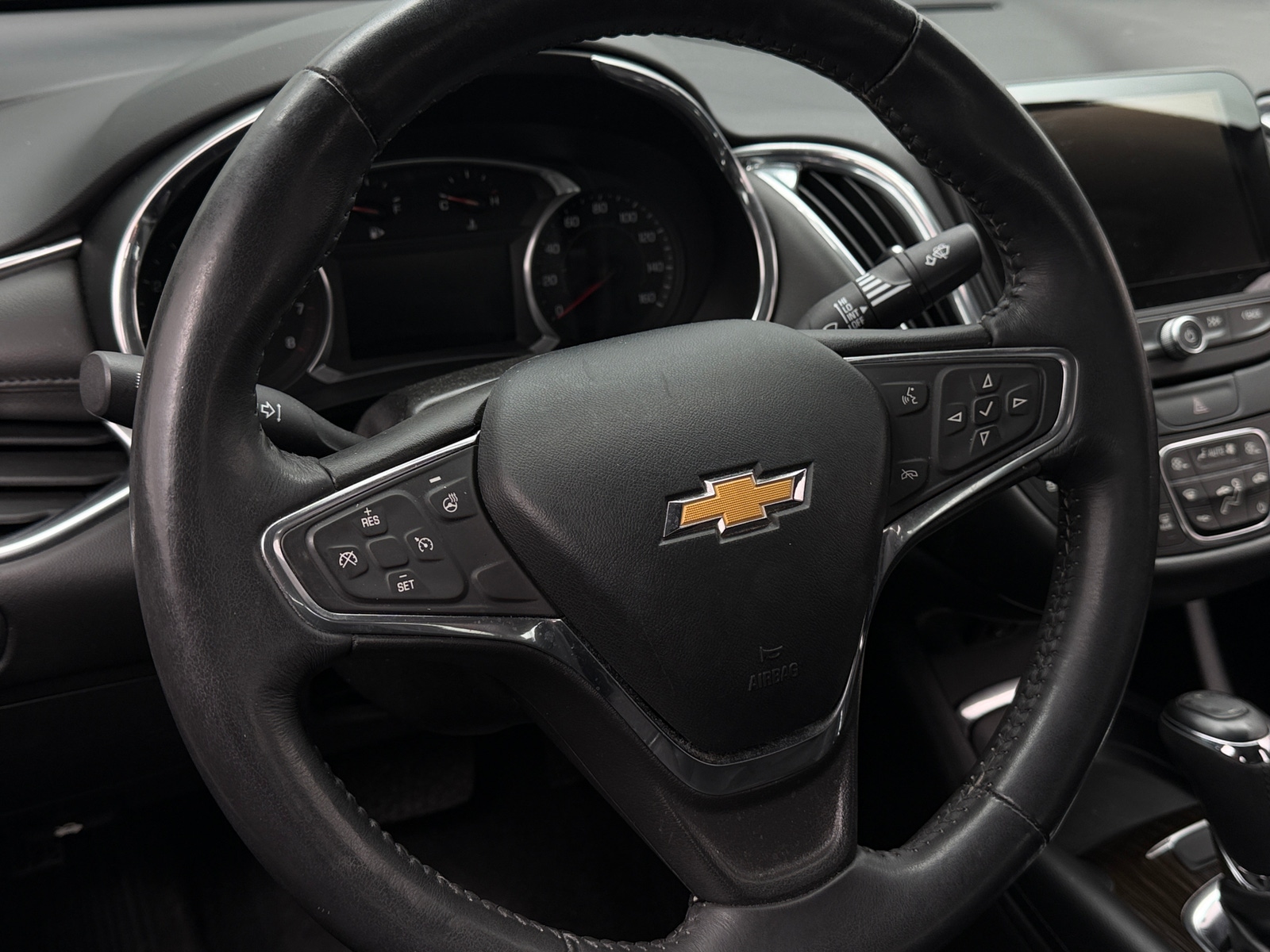 Thumbnail: 2016 Chevrolet Malibu - 4