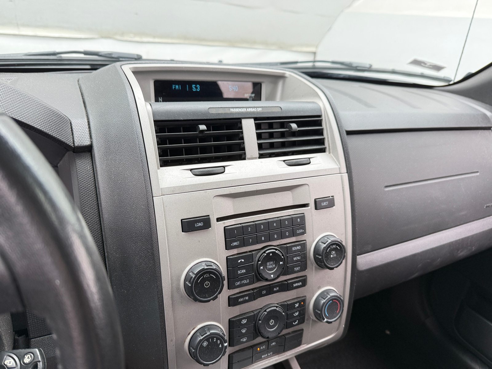 Thumbnail: 2010 Ford Escape - 4