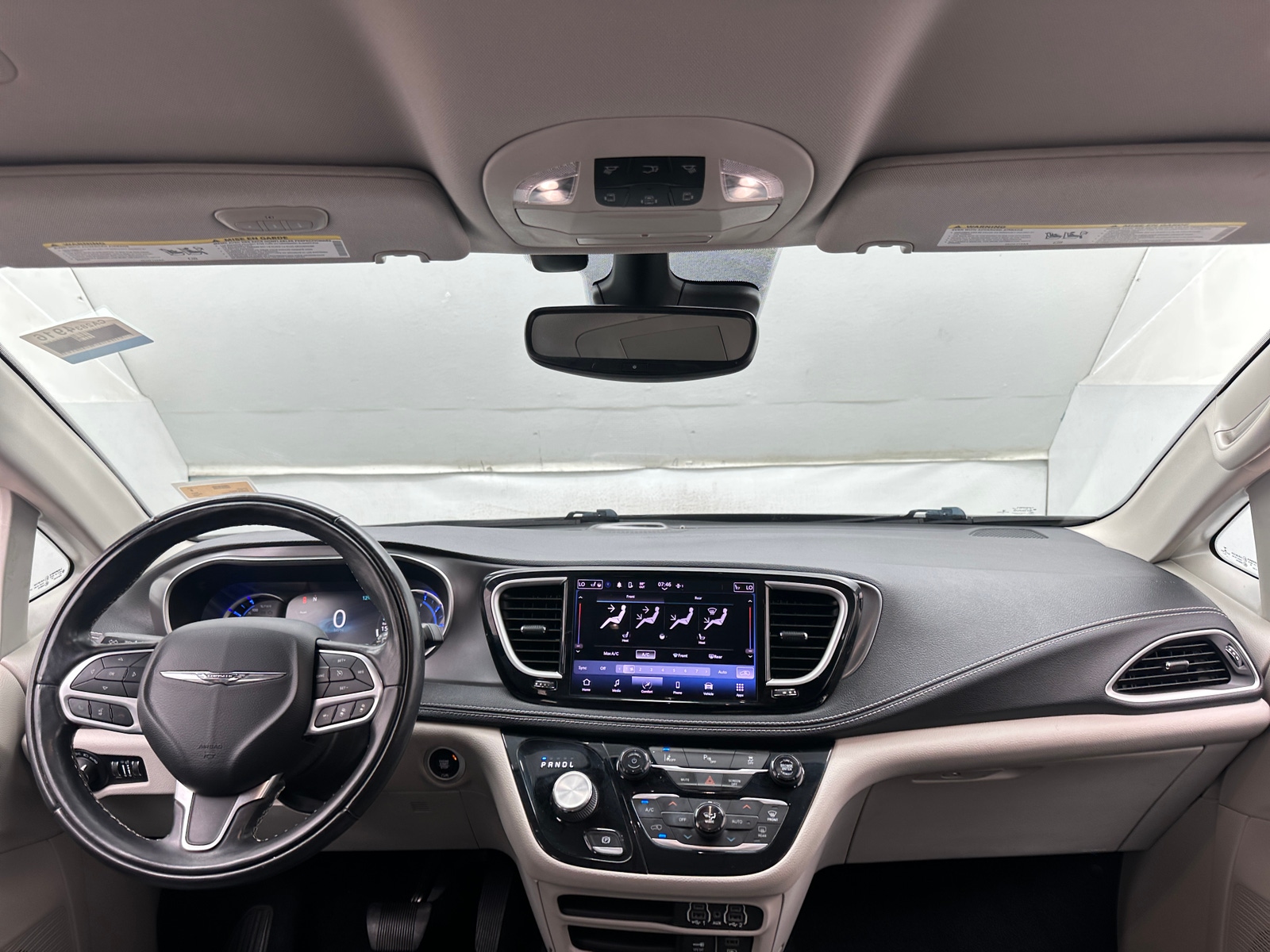 Thumbnail: 2022 Chrysler Pacifica - 2