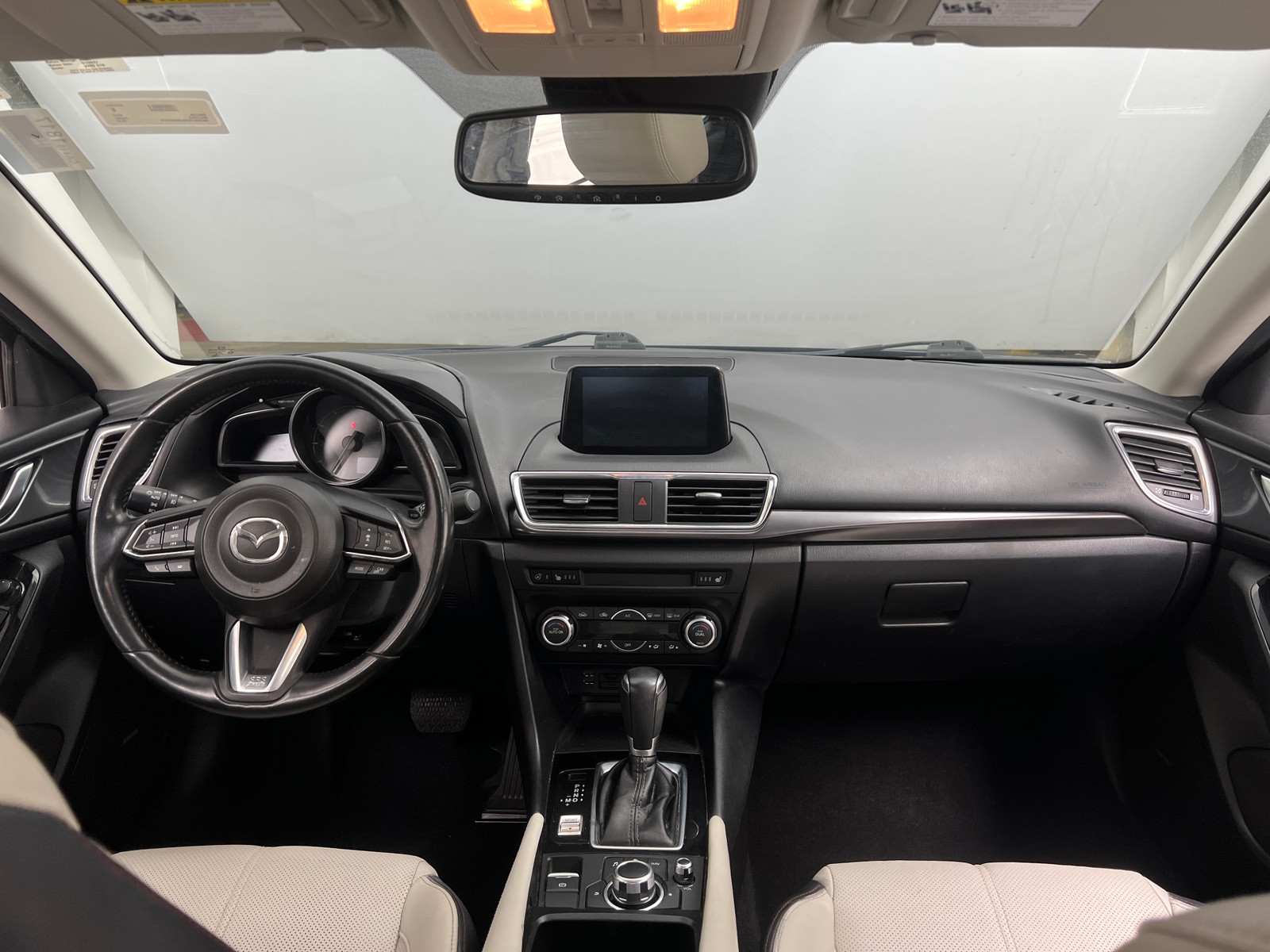 Thumbnail: 2018 Mazda Mazda3 - 2