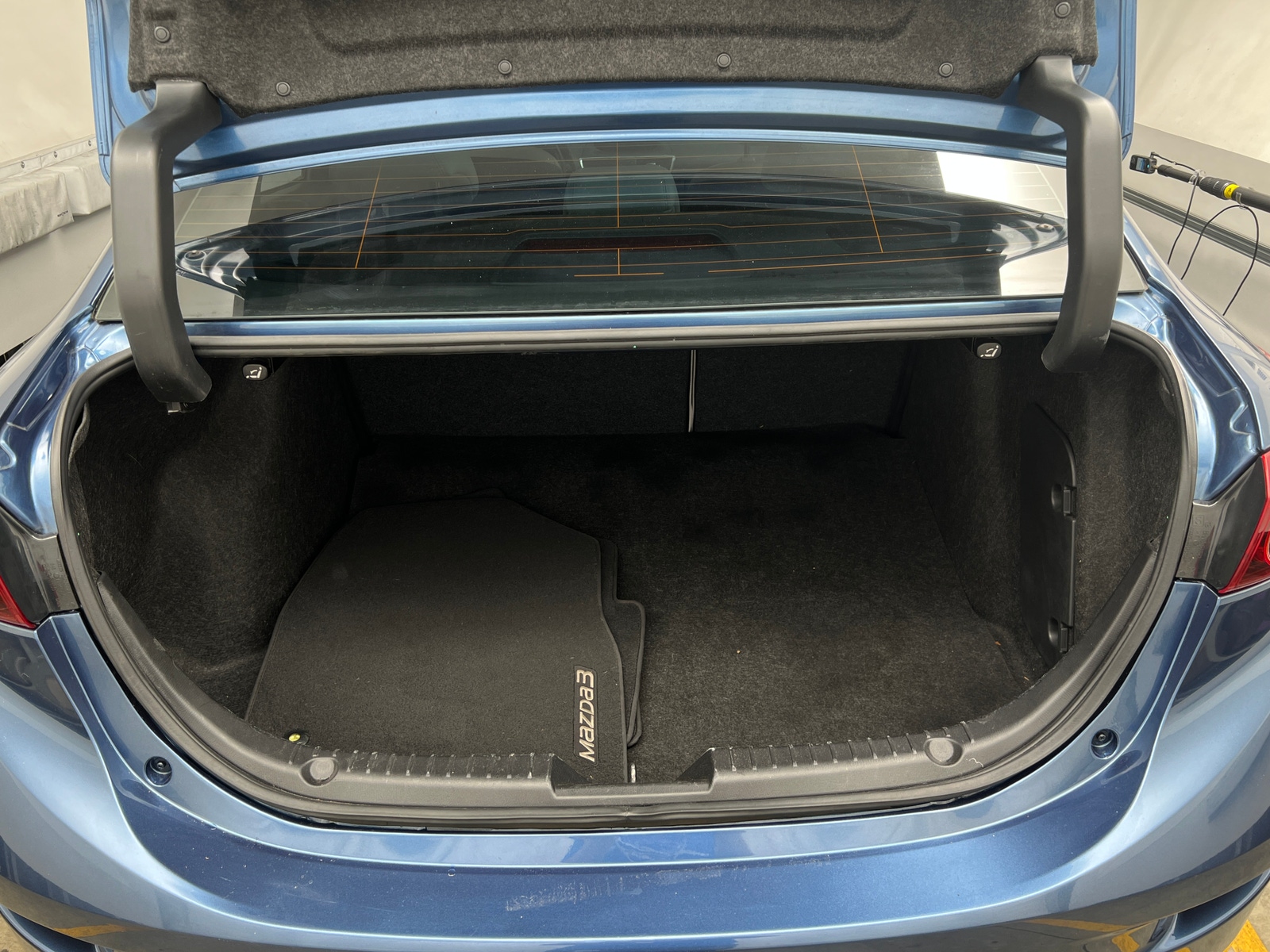 Thumbnail: 2018 Mazda Mazda3 - 6