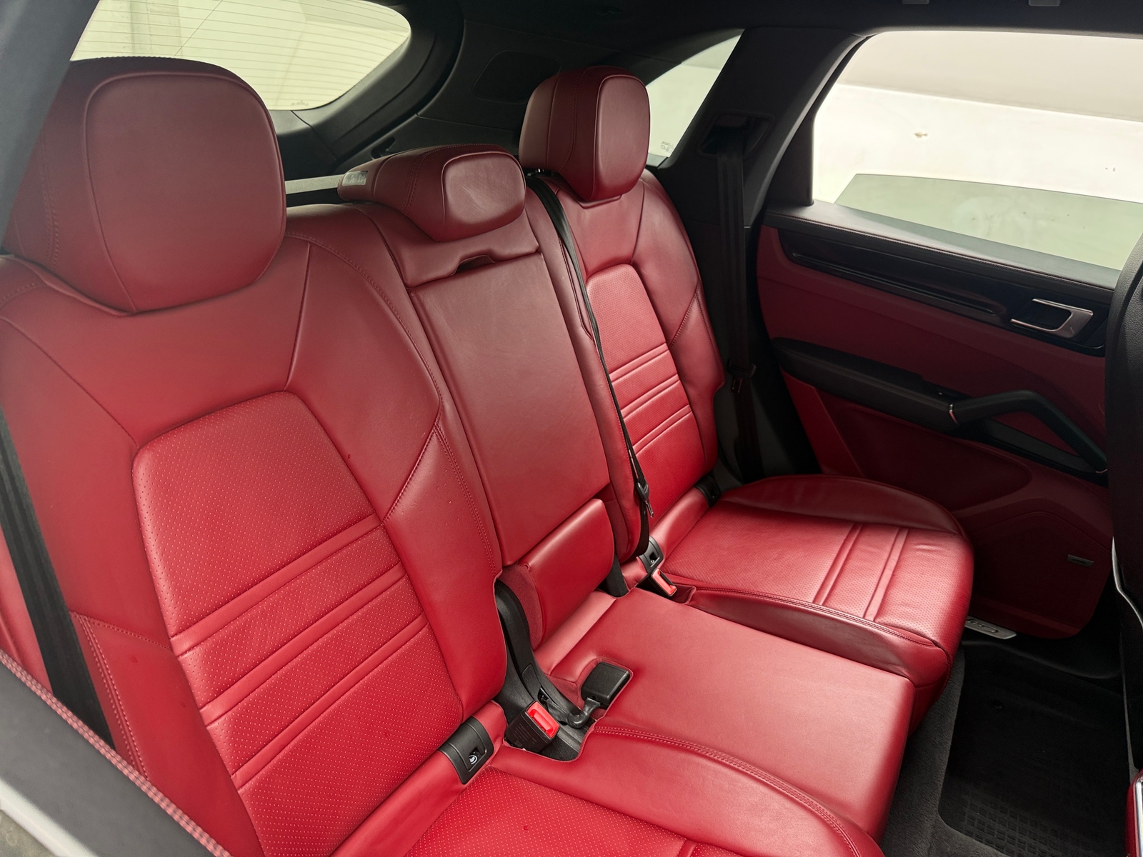 Thumbnail: 2022 Porsche Cayenne - 5