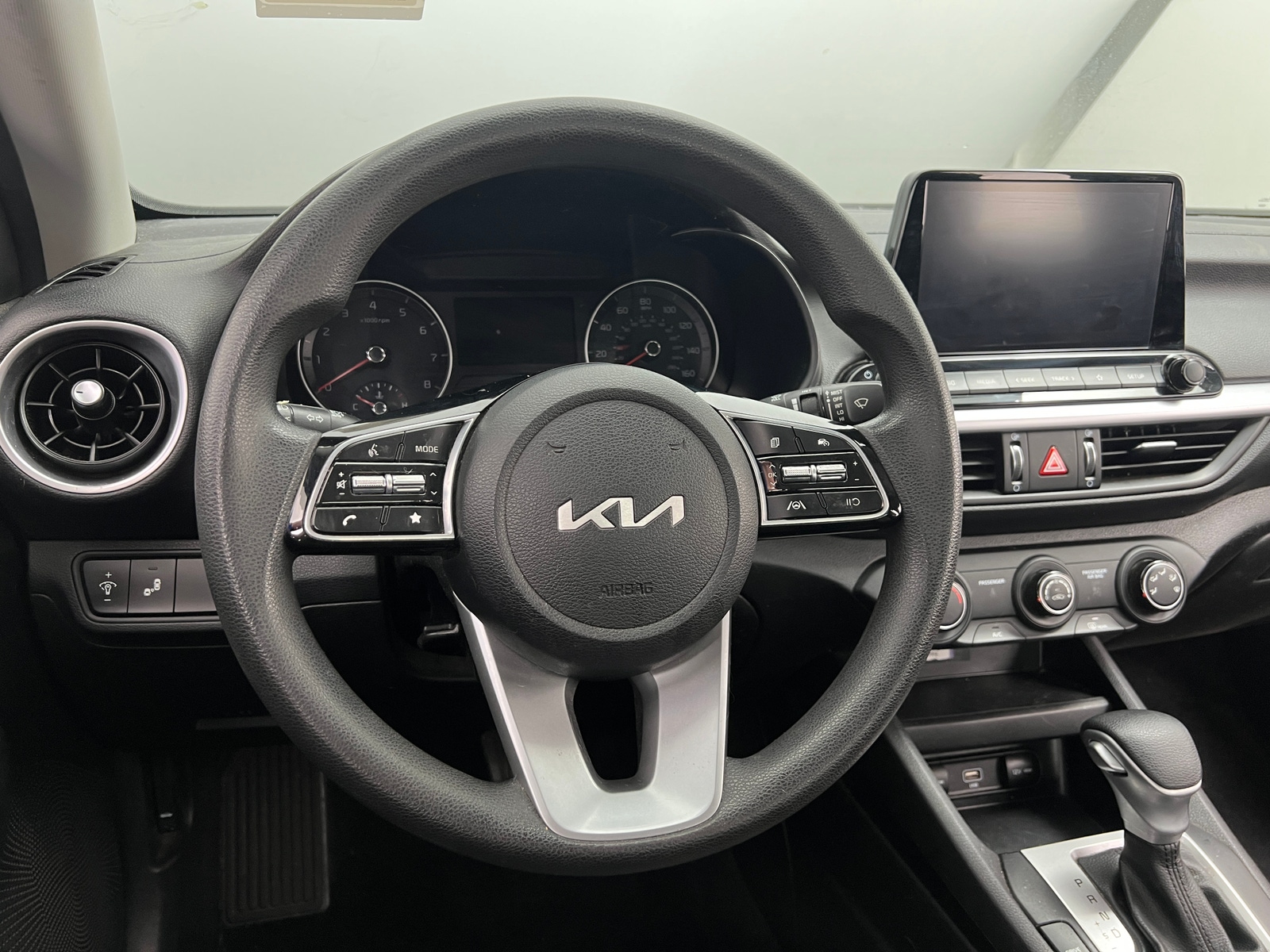 Thumbnail: 2023 Kia Forte - 5