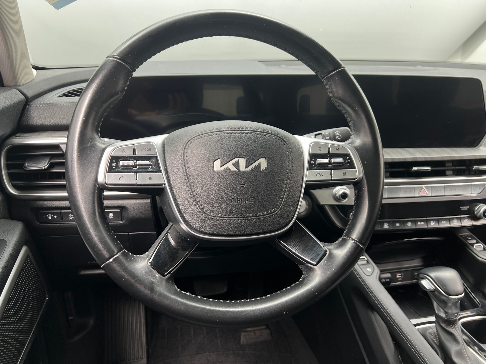 Thumbnail: 2023 Kia Telluride - 4