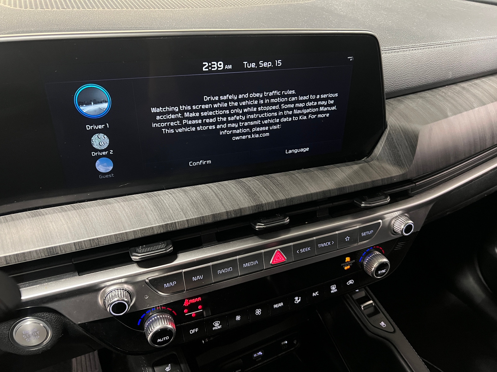 Thumbnail: 2023 Kia Telluride - 3