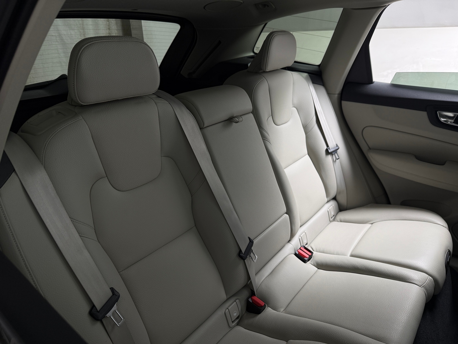Thumbnail: 2023 Volvo XC60 - 5