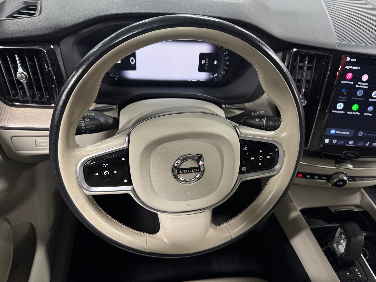 Thumbnail: 2023 Volvo XC60 - 4
