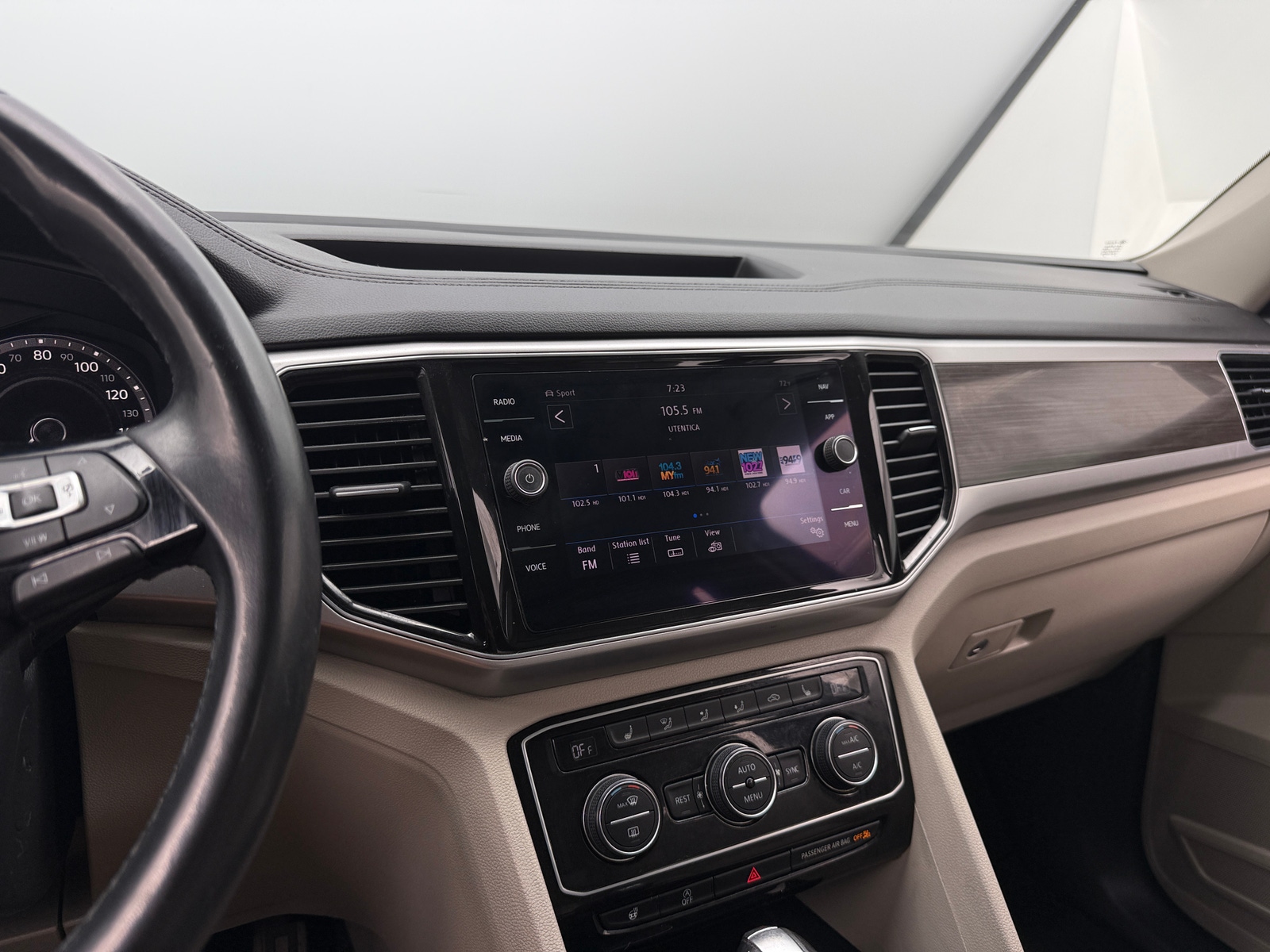 Thumbnail: 2019 Volkswagen Atlas - 4