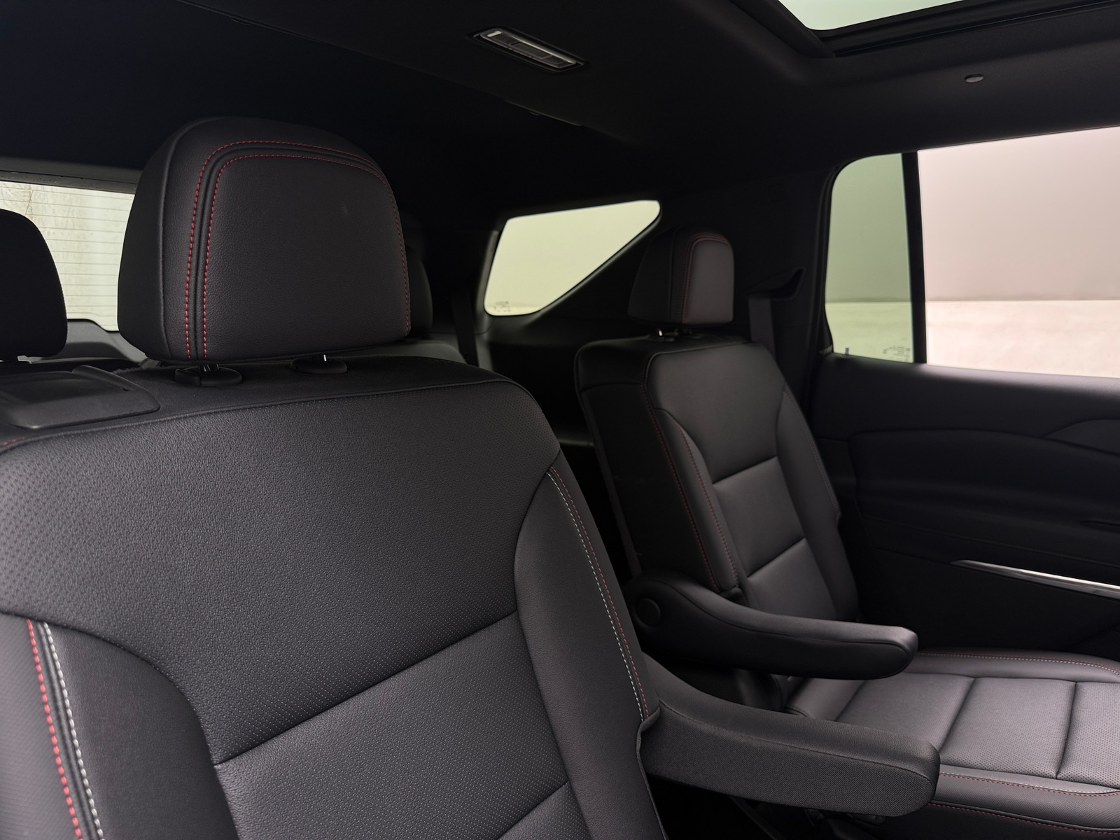 Thumbnail: 2025 Chevrolet Traverse - 5