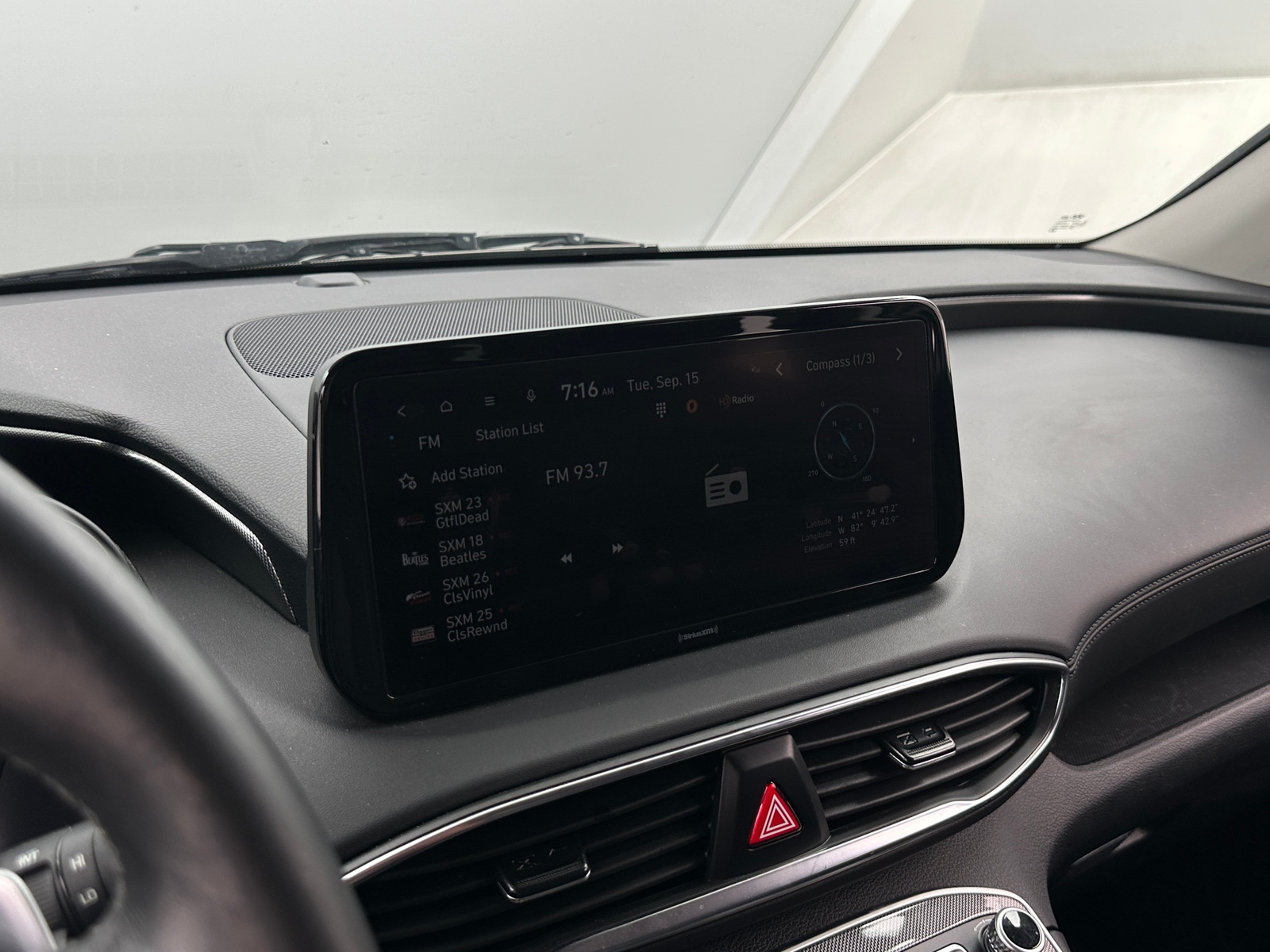 Thumbnail: 2023 Hyundai Santa Fe - 4