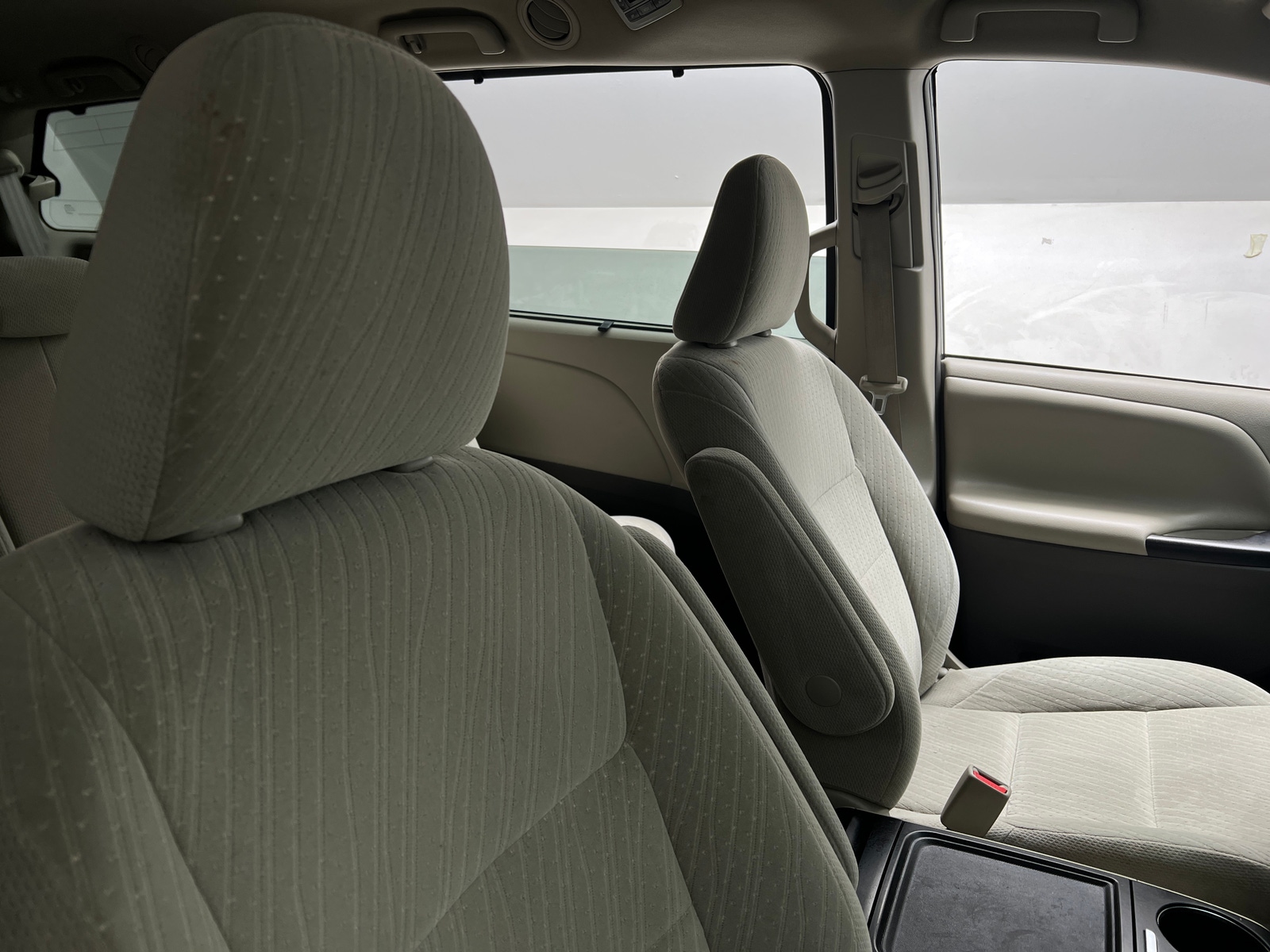 Thumbnail: 2018 Toyota Sienna - 2