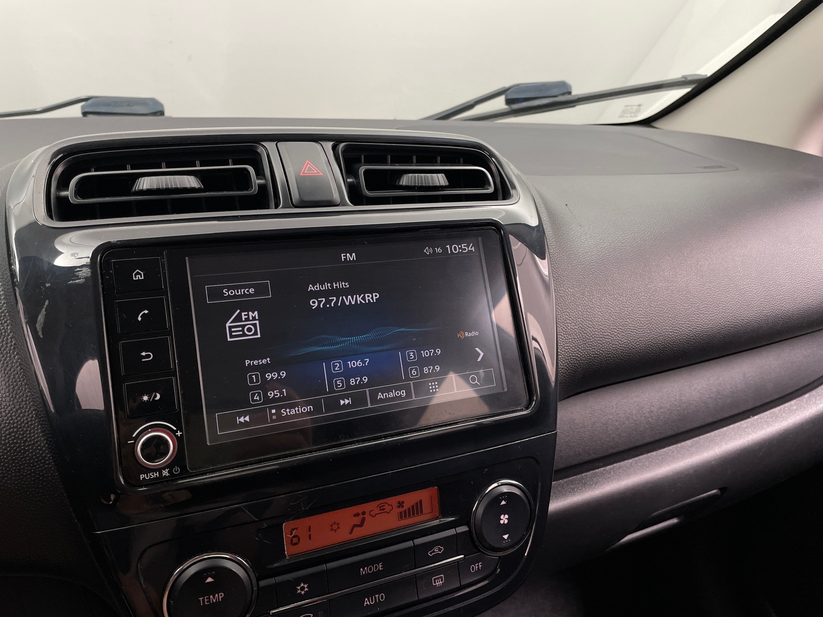 Thumbnail: 2021 Mitsubishi Mirage - 4
