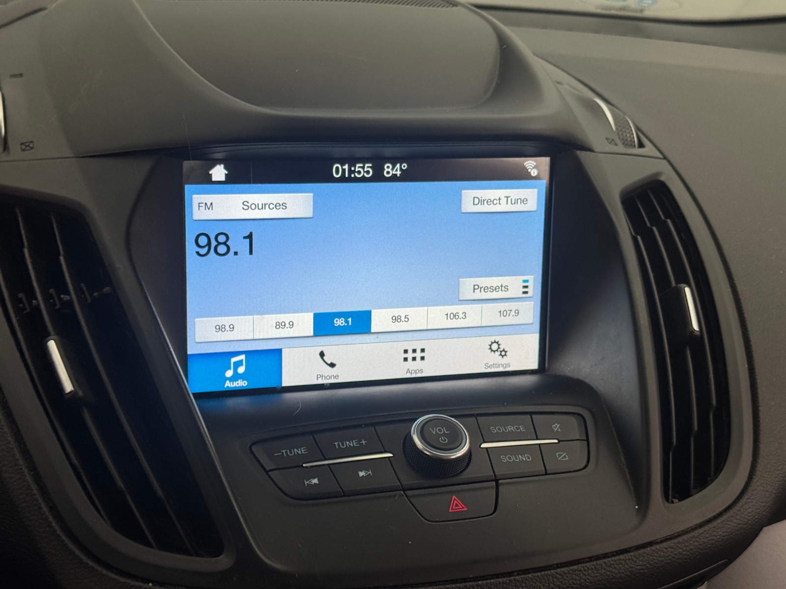 Thumbnail: 2019 Ford Escape - 4