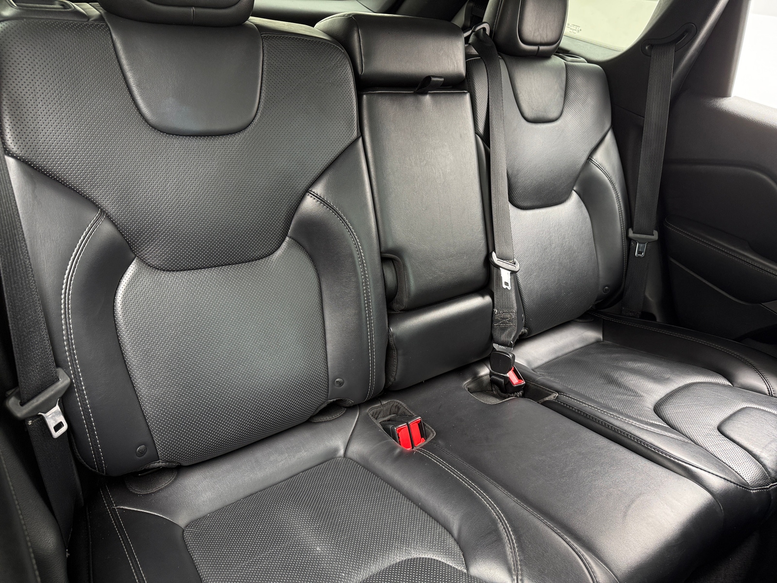 Thumbnail: 2019 Jeep Cherokee - 5