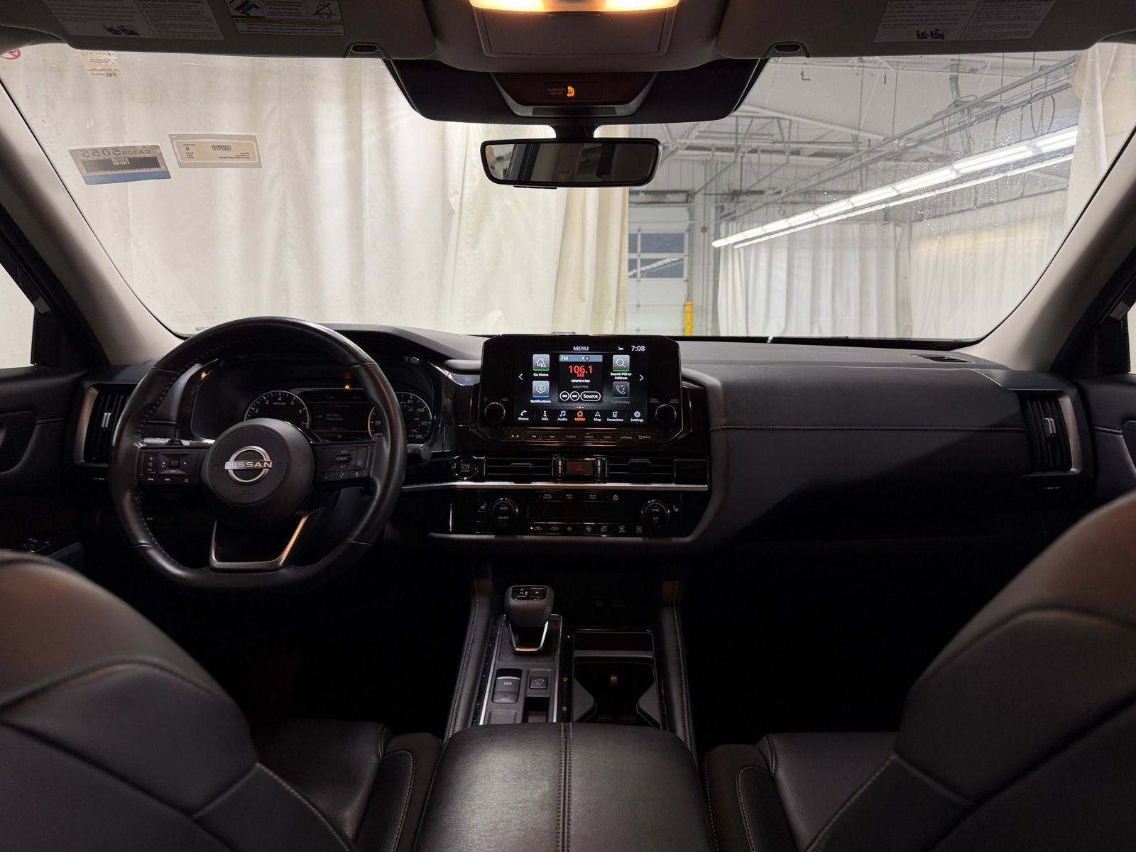Thumbnail: 2025 Nissan Pathfinder - 2