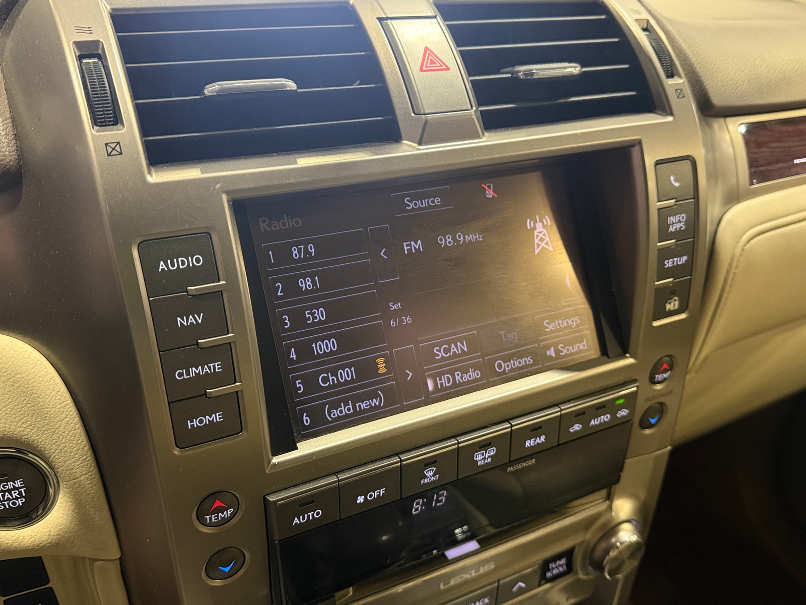 Thumbnail: 2014 Lexus GX - 3