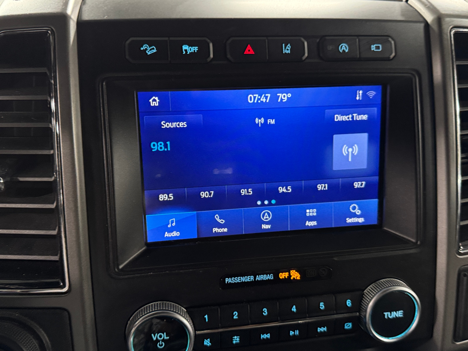 Thumbnail: 2021 Ford Expedition - 3