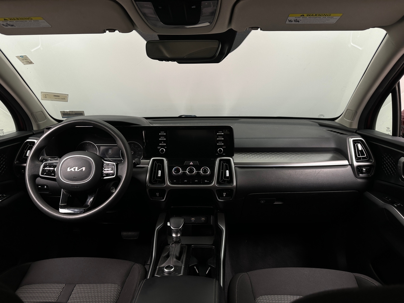 Thumbnail: 2022 Kia Sorento - 3
