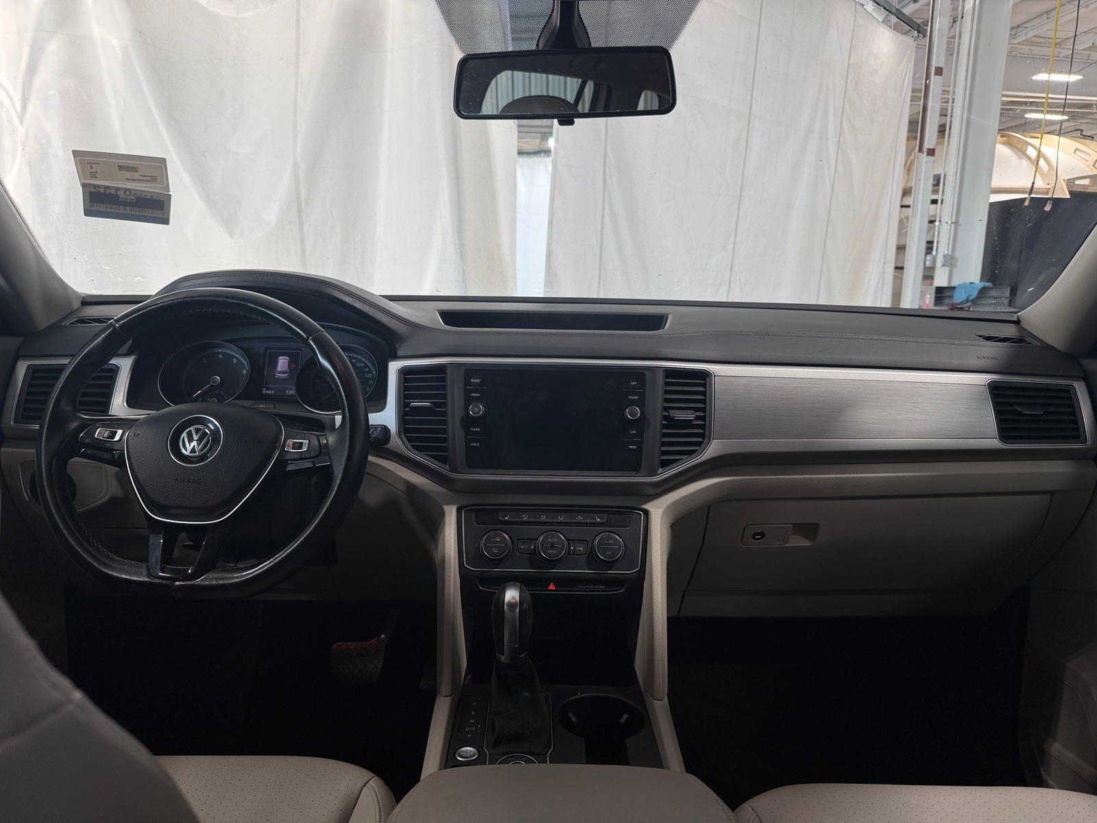 Thumbnail: 2019 Volkswagen Atlas - 2