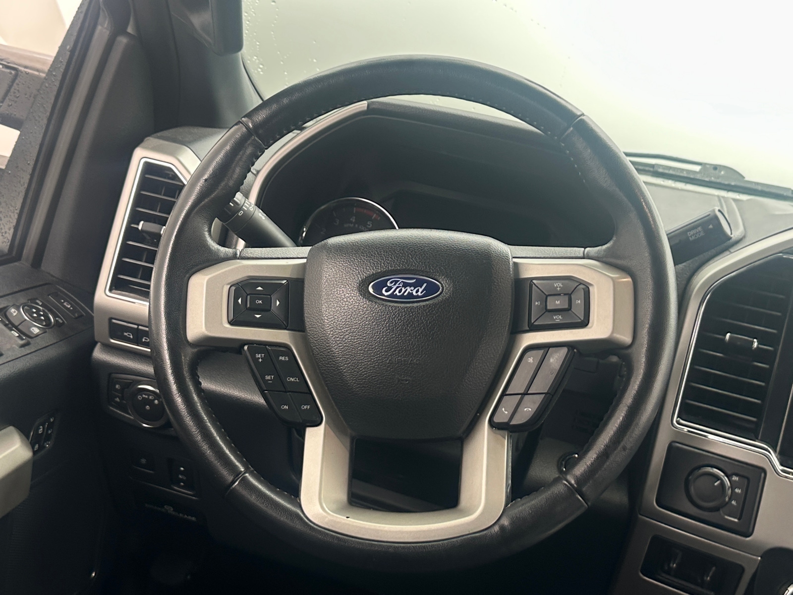 Thumbnail: 2022 Ford Econoline - 4