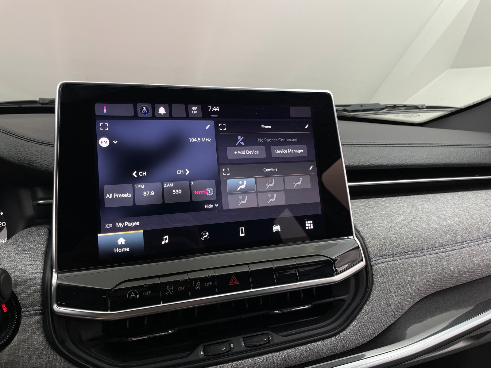 Thumbnail: 2023 Jeep Compass - 4