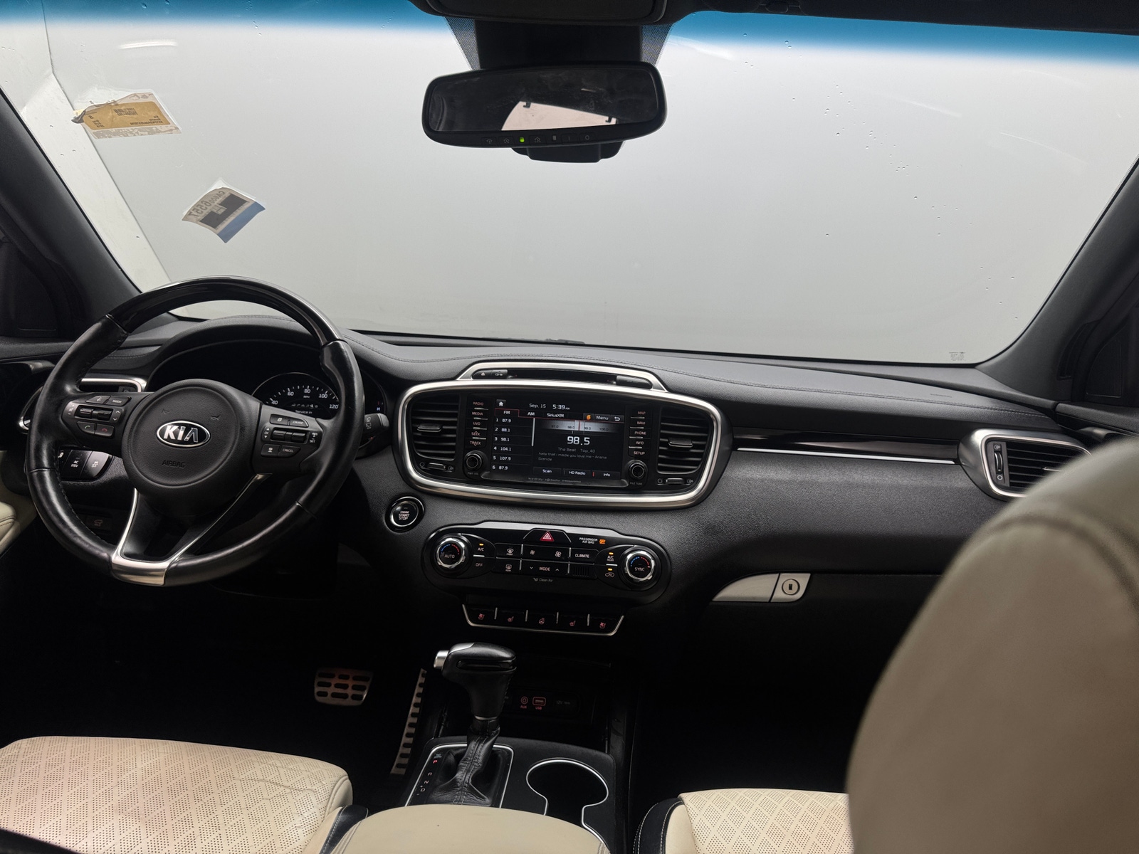 Thumbnail: 2018 Kia Sorento - 2