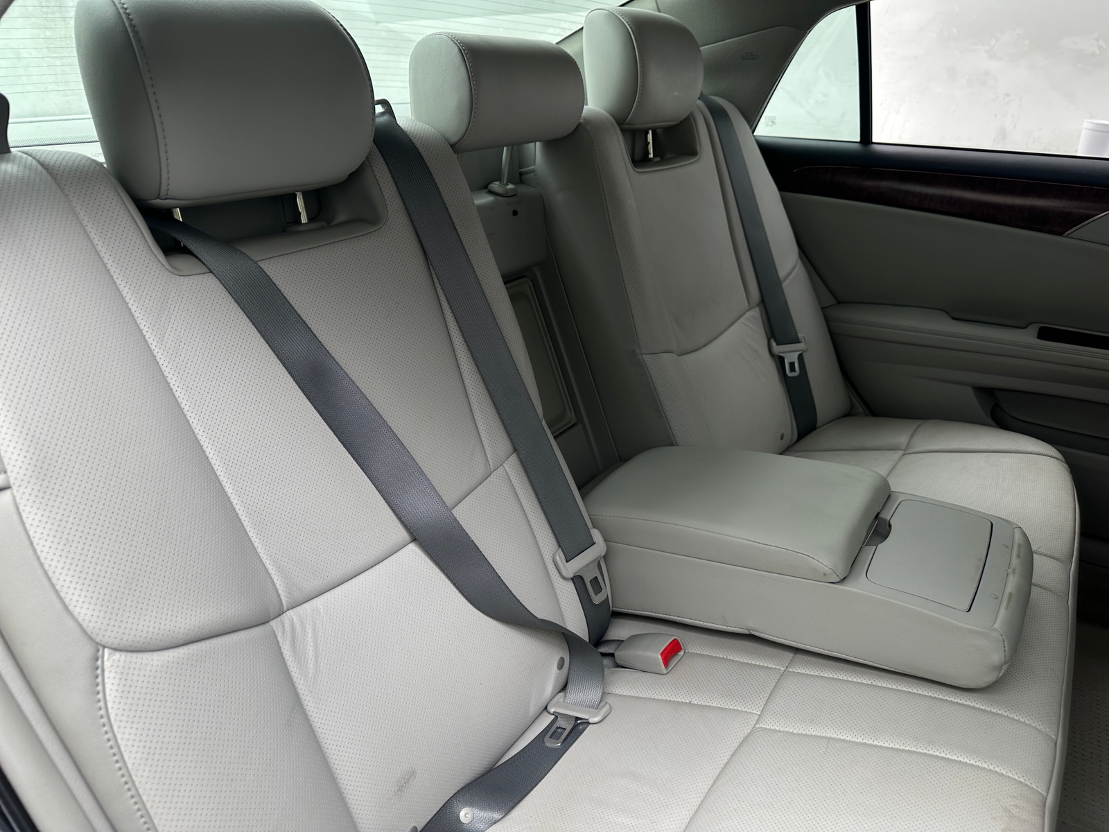 Thumbnail: 2011 Toyota Avalon - 6