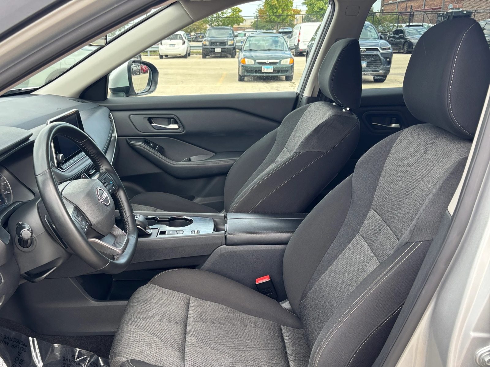 Thumbnail: 2025 Nissan Rogue - 2