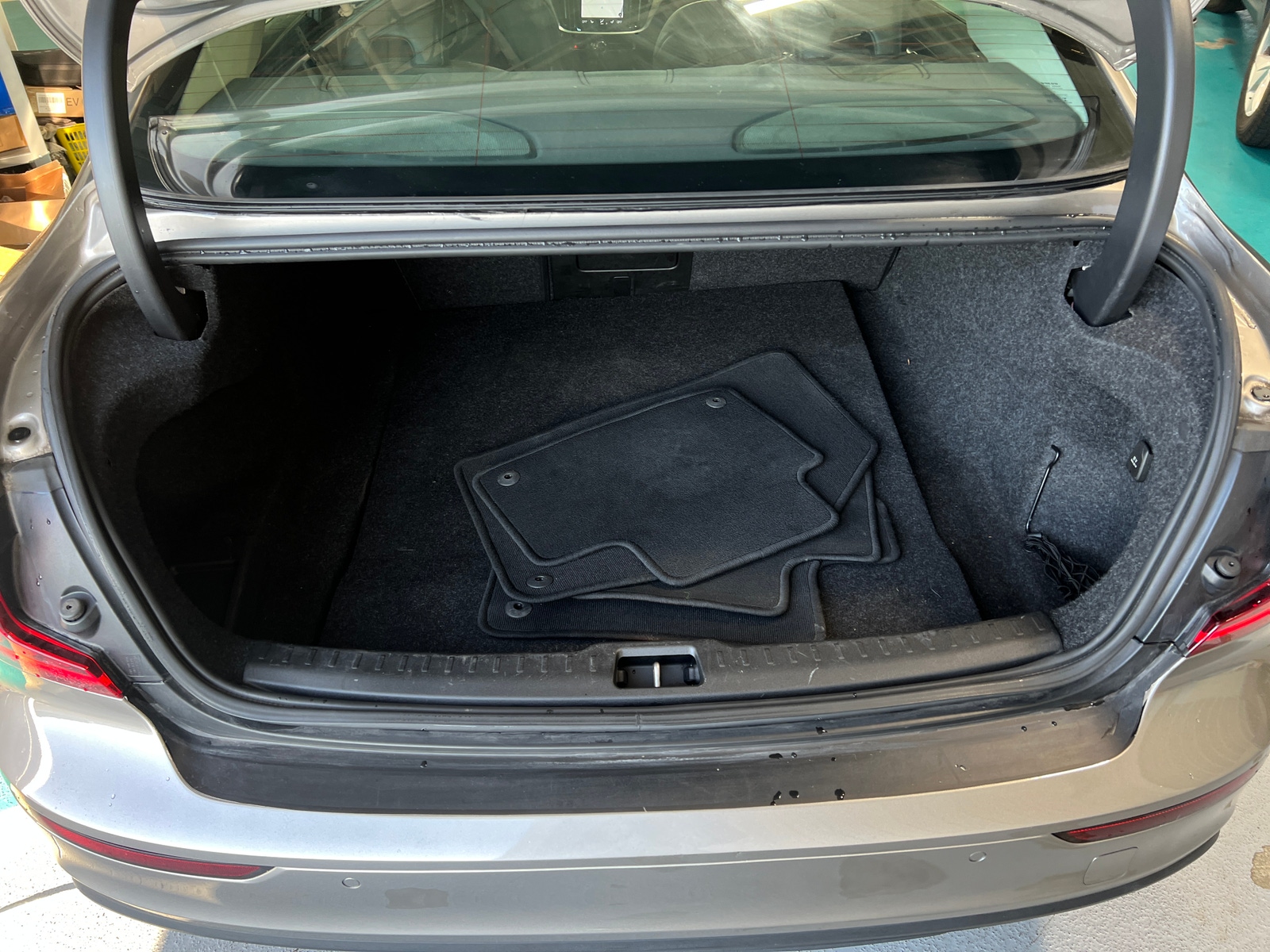 Thumbnail: 2019 Volvo S60 - 6