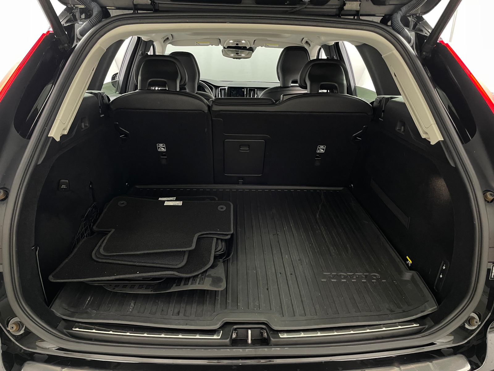 Thumbnail: 2019 Volvo XC60 - 6