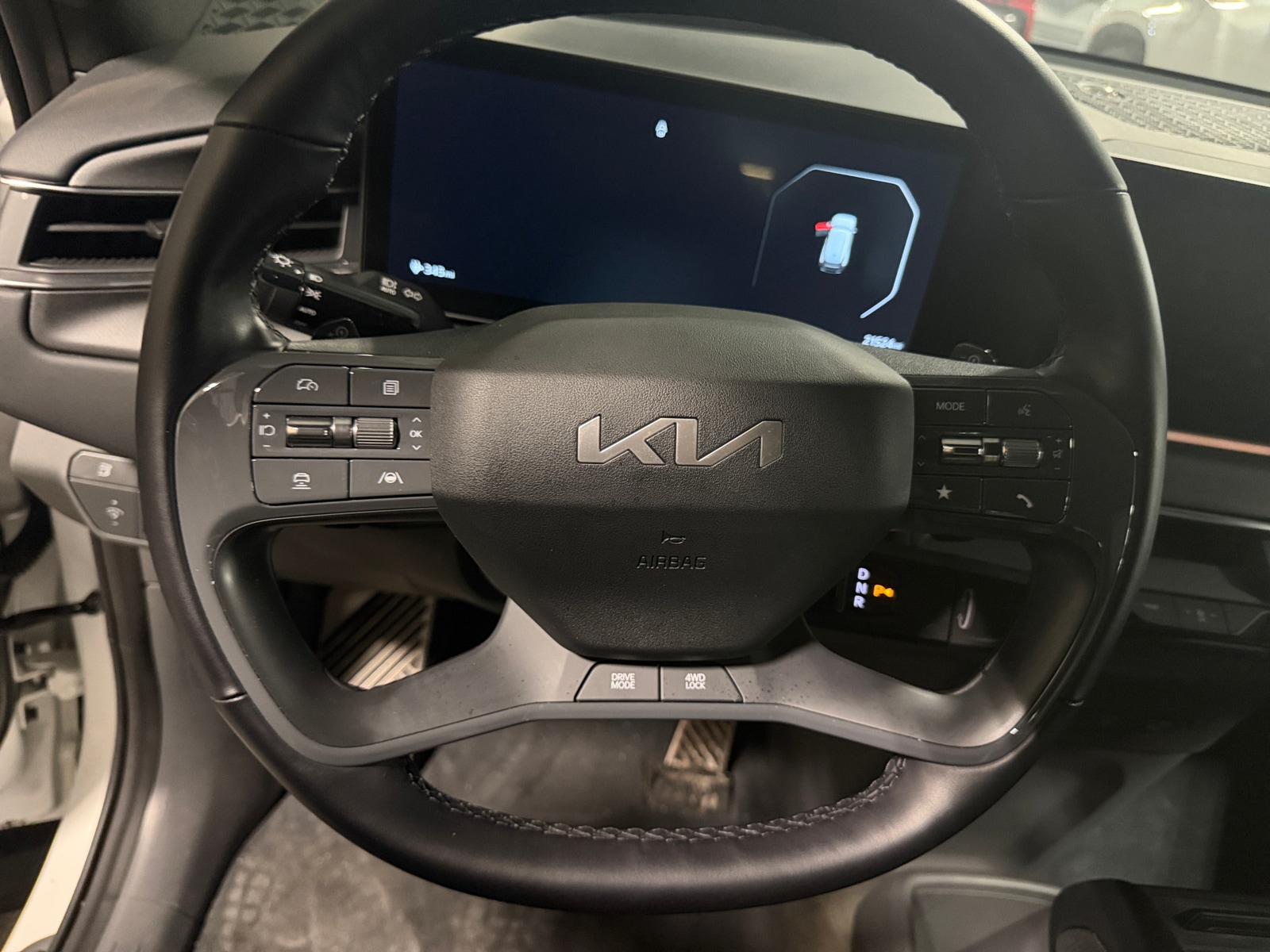 Thumbnail: 2024 Kia EV9 - 4