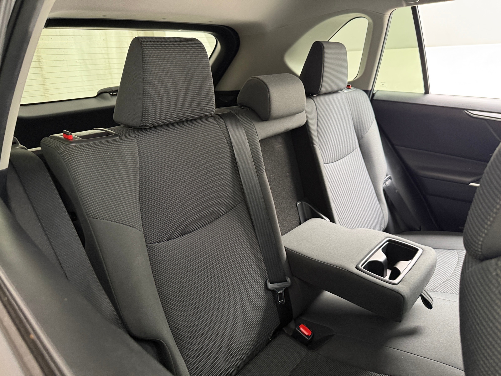 Thumbnail: 2020 Toyota RAV4 - 6