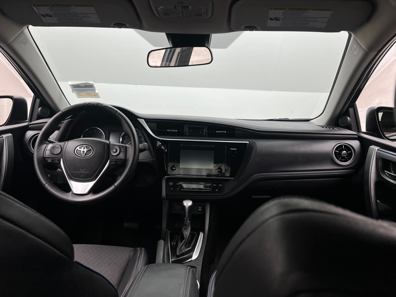 Thumbnail: 2017 Toyota Corolla - 3