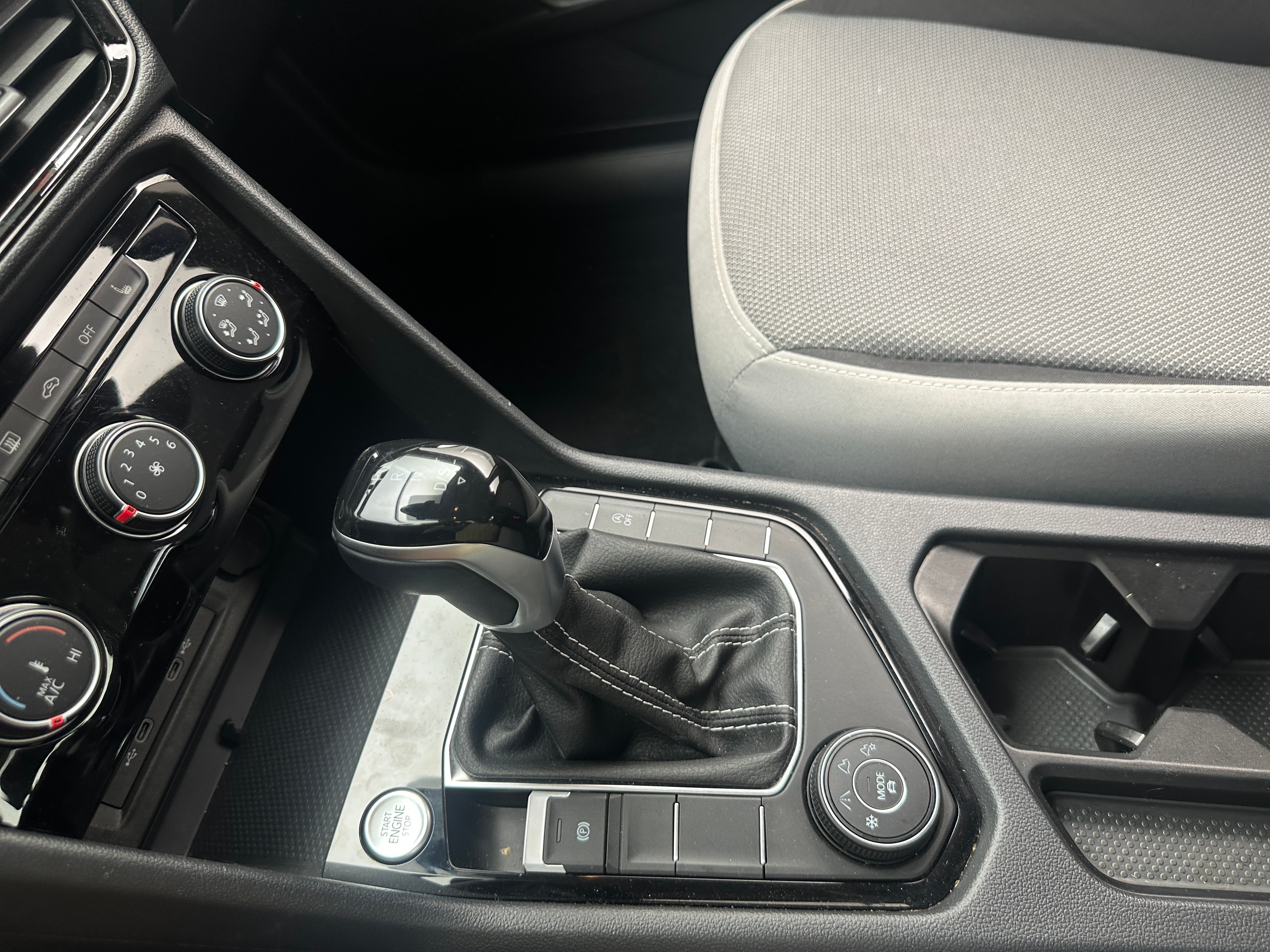 2024 Volkswagen Taos