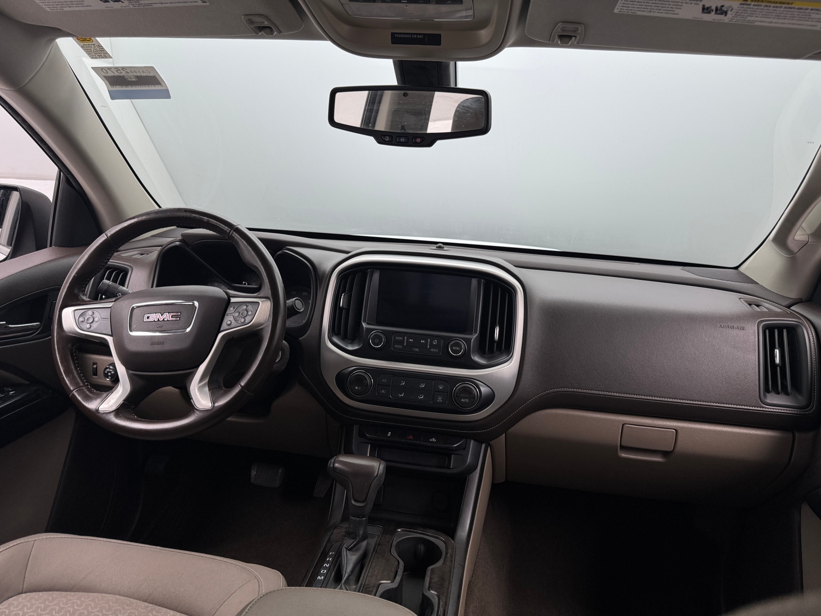 Thumbnail: 2016 GMC Canyon - 3