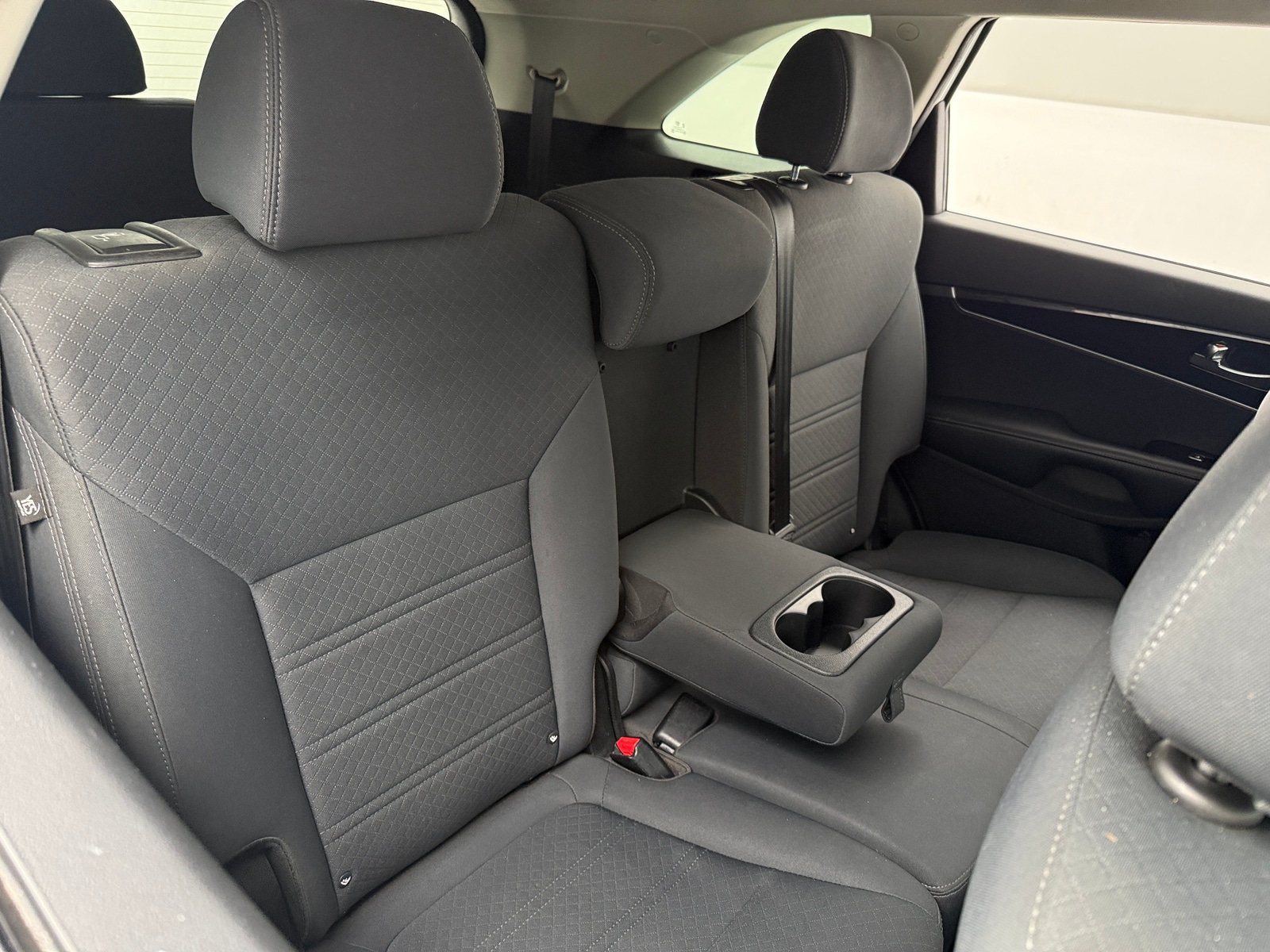 Thumbnail: 2019 Kia Sorento - 6