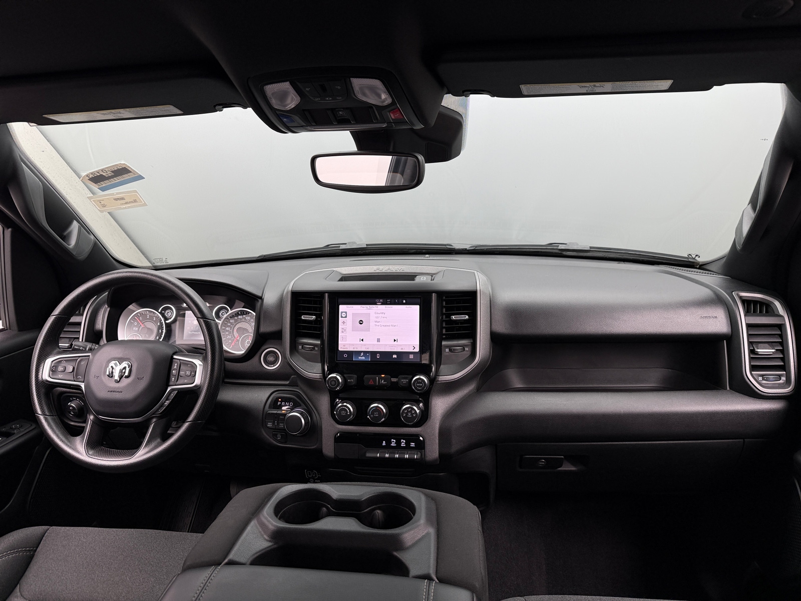 Thumbnail: 2025 RAM 1500 - 3