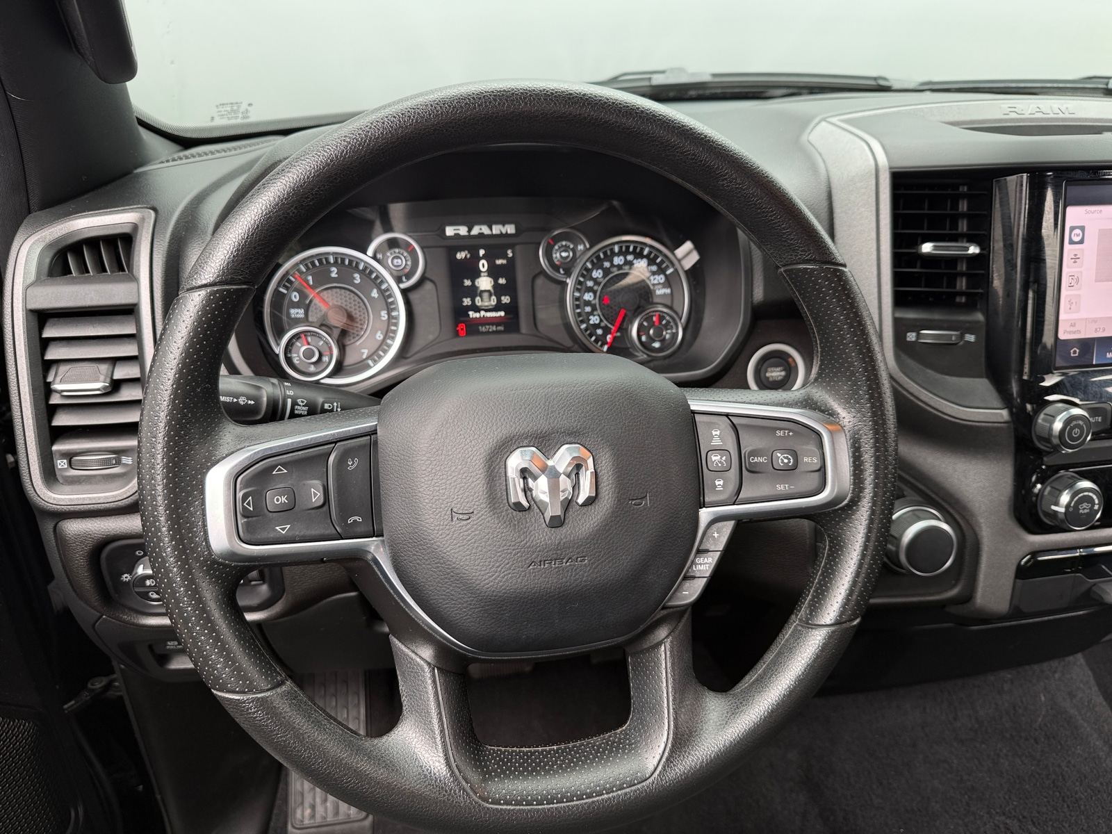 Thumbnail: 2025 RAM 1500 - 5