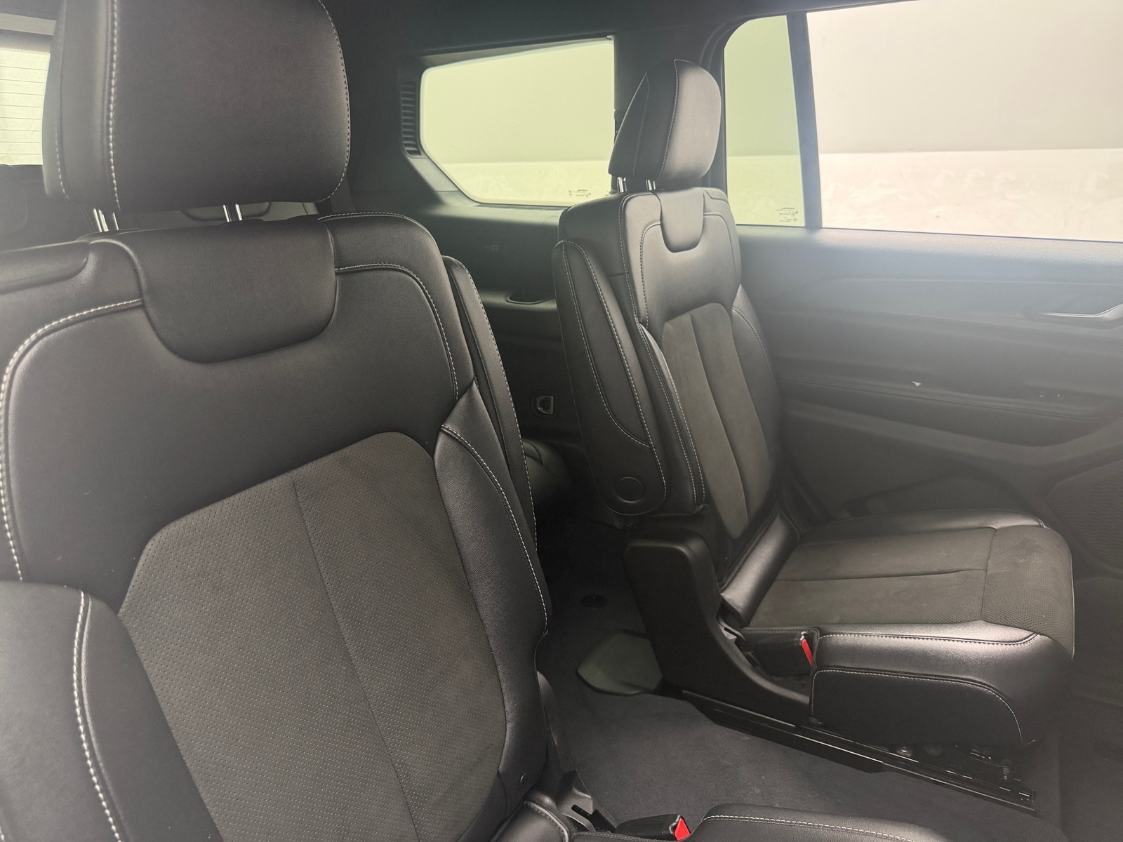 Thumbnail: 2023 Jeep Grand Cherokee L - 5