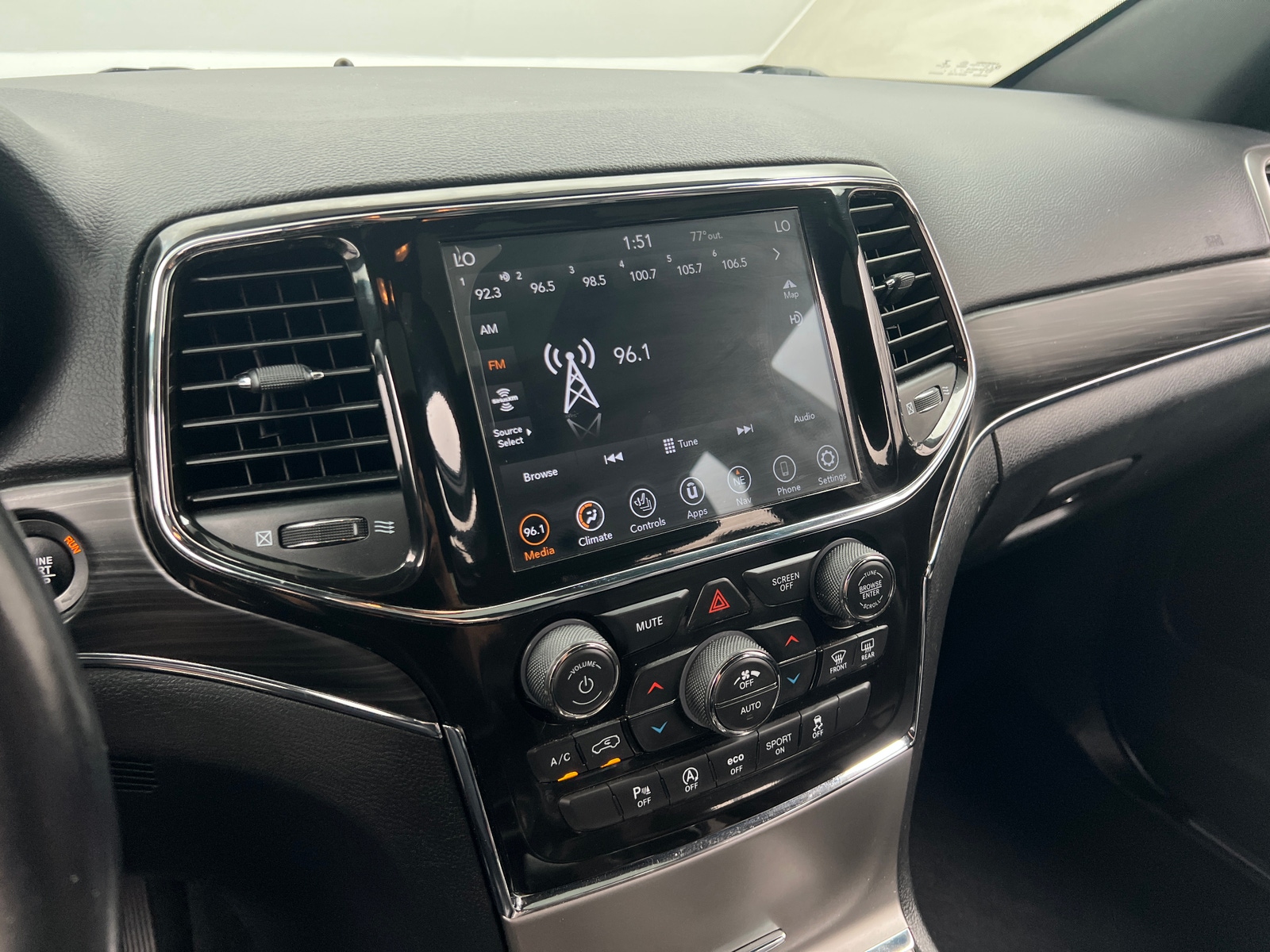 Thumbnail: 2021 Jeep Grand Cherokee - 3