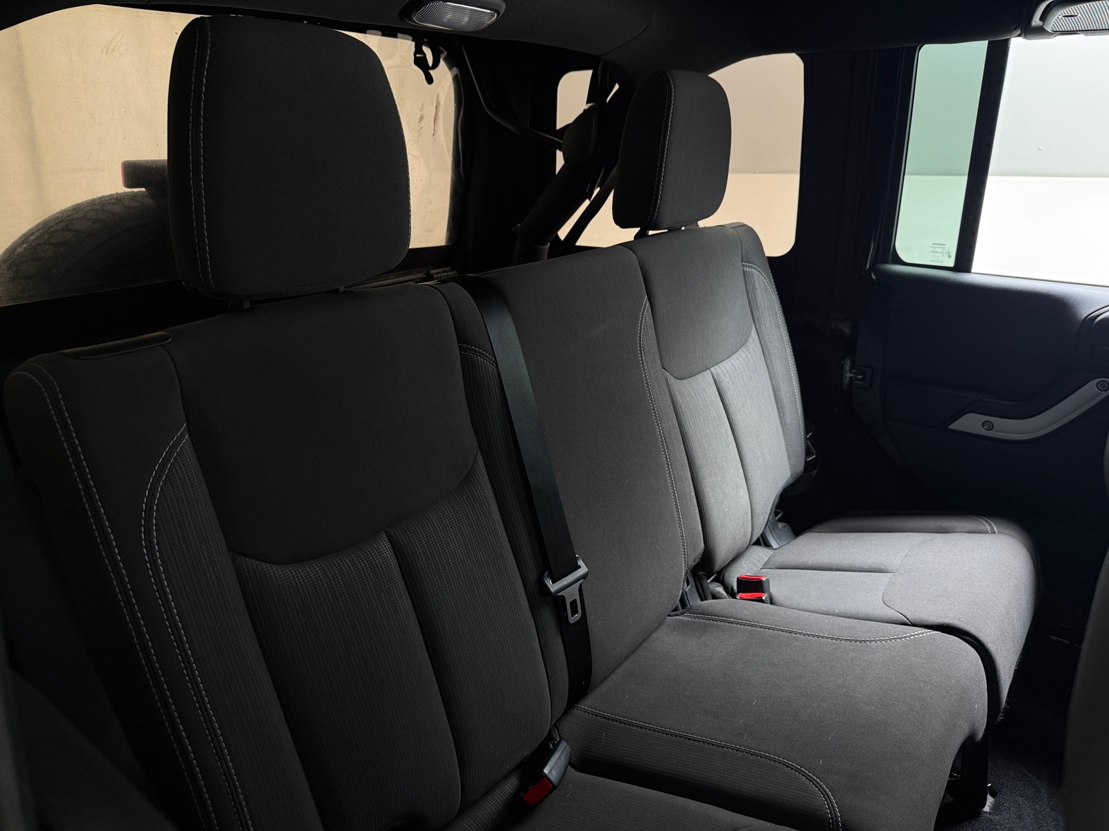 Thumbnail: 2018 Jeep Wrangler - 6