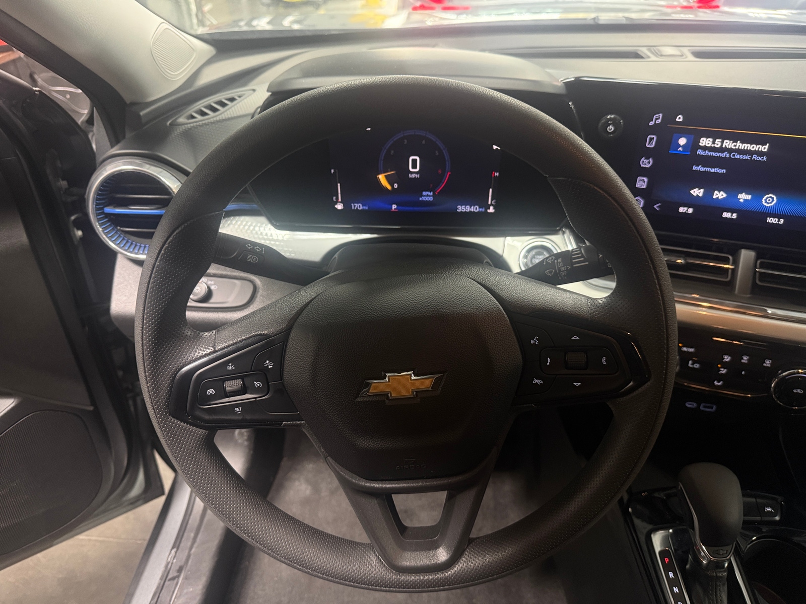 Thumbnail: 2025 Chevrolet Trax - 4