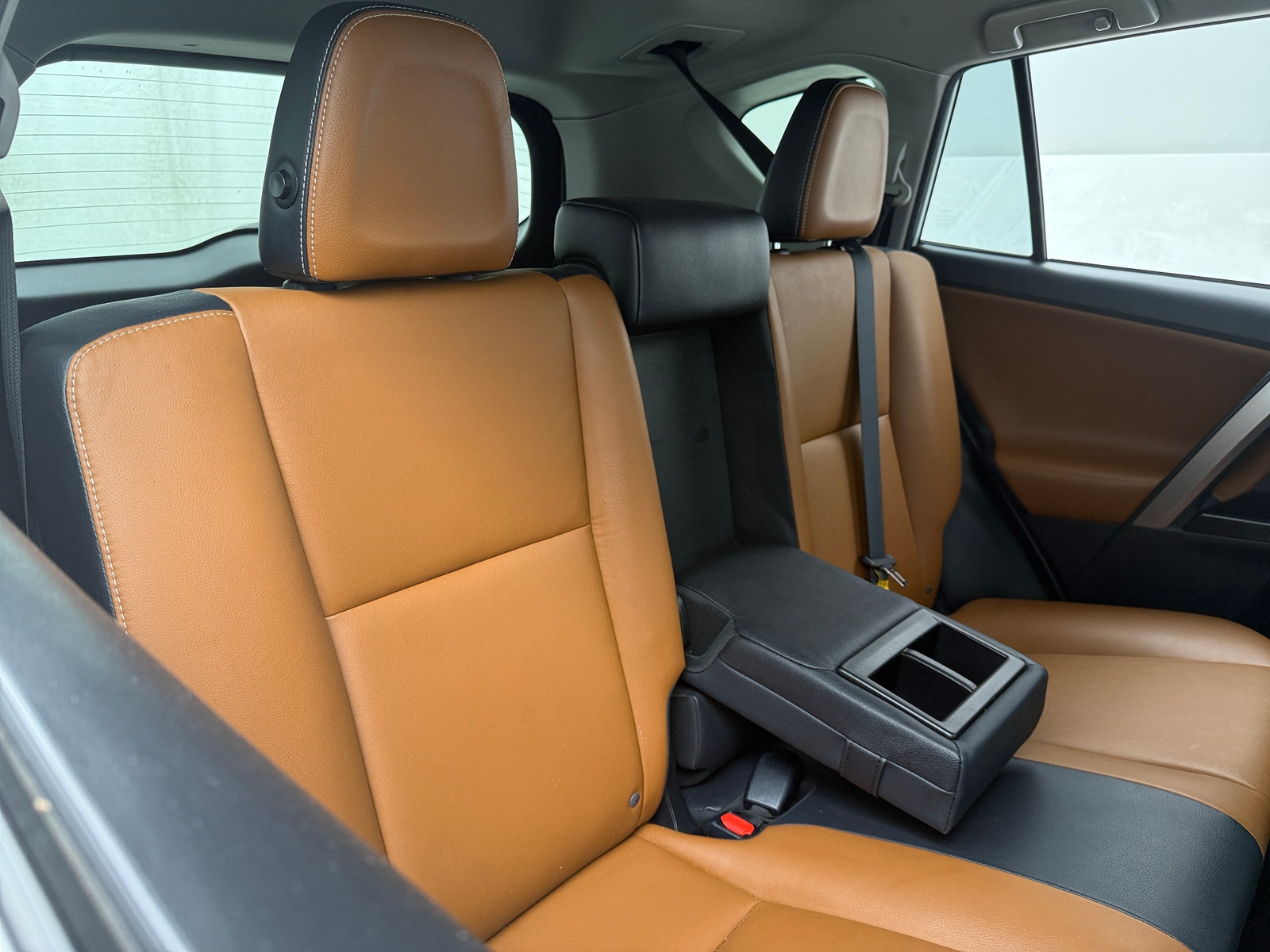 Thumbnail: 2016 Toyota RAV4 - 5