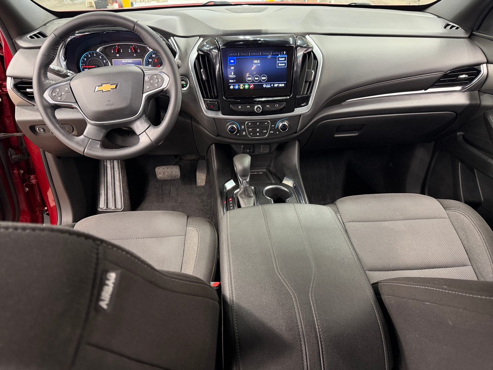Thumbnail: 2022 Chevrolet Traverse - 3