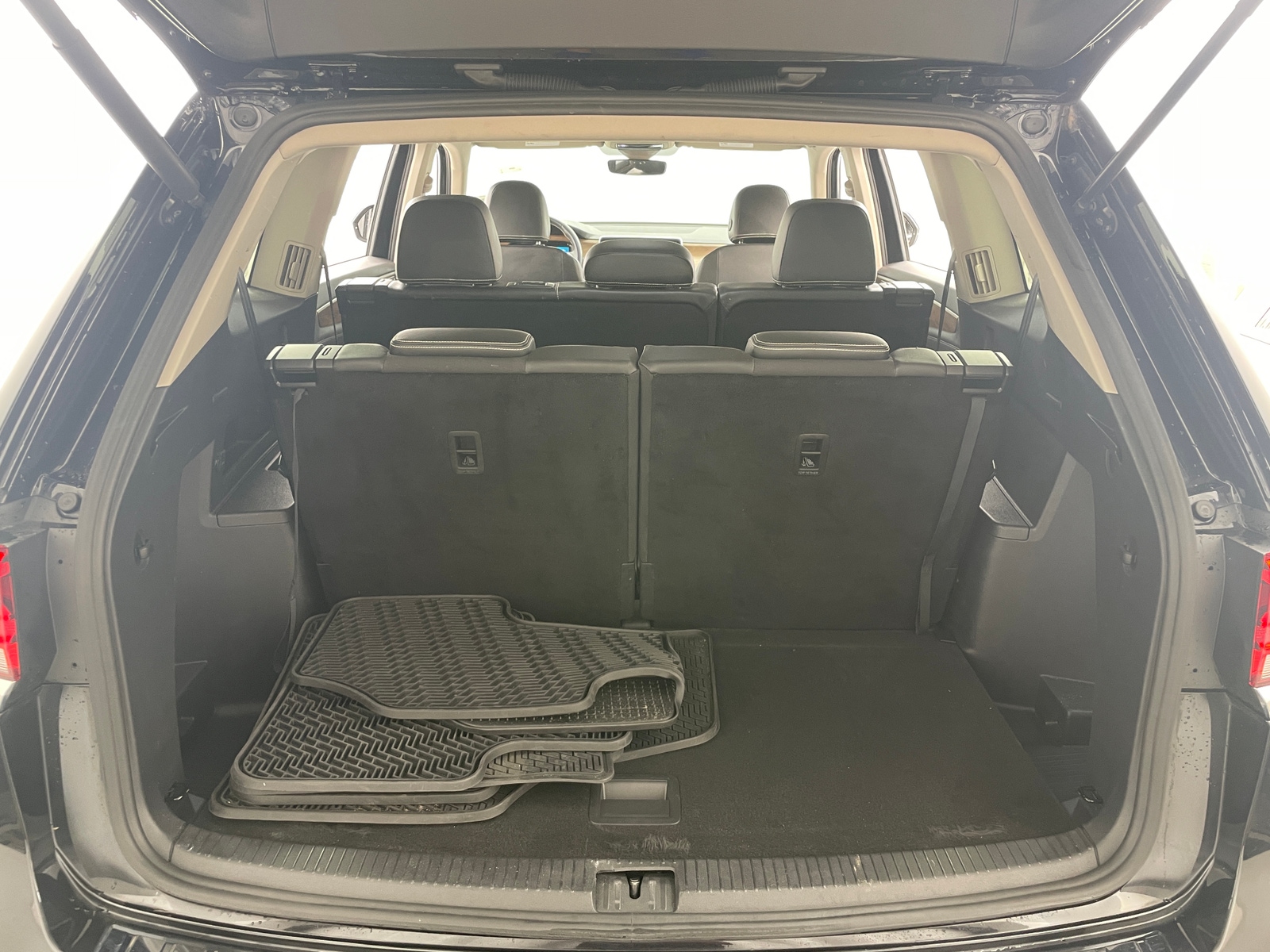 Thumbnail: 2024 Volkswagen Atlas - 6