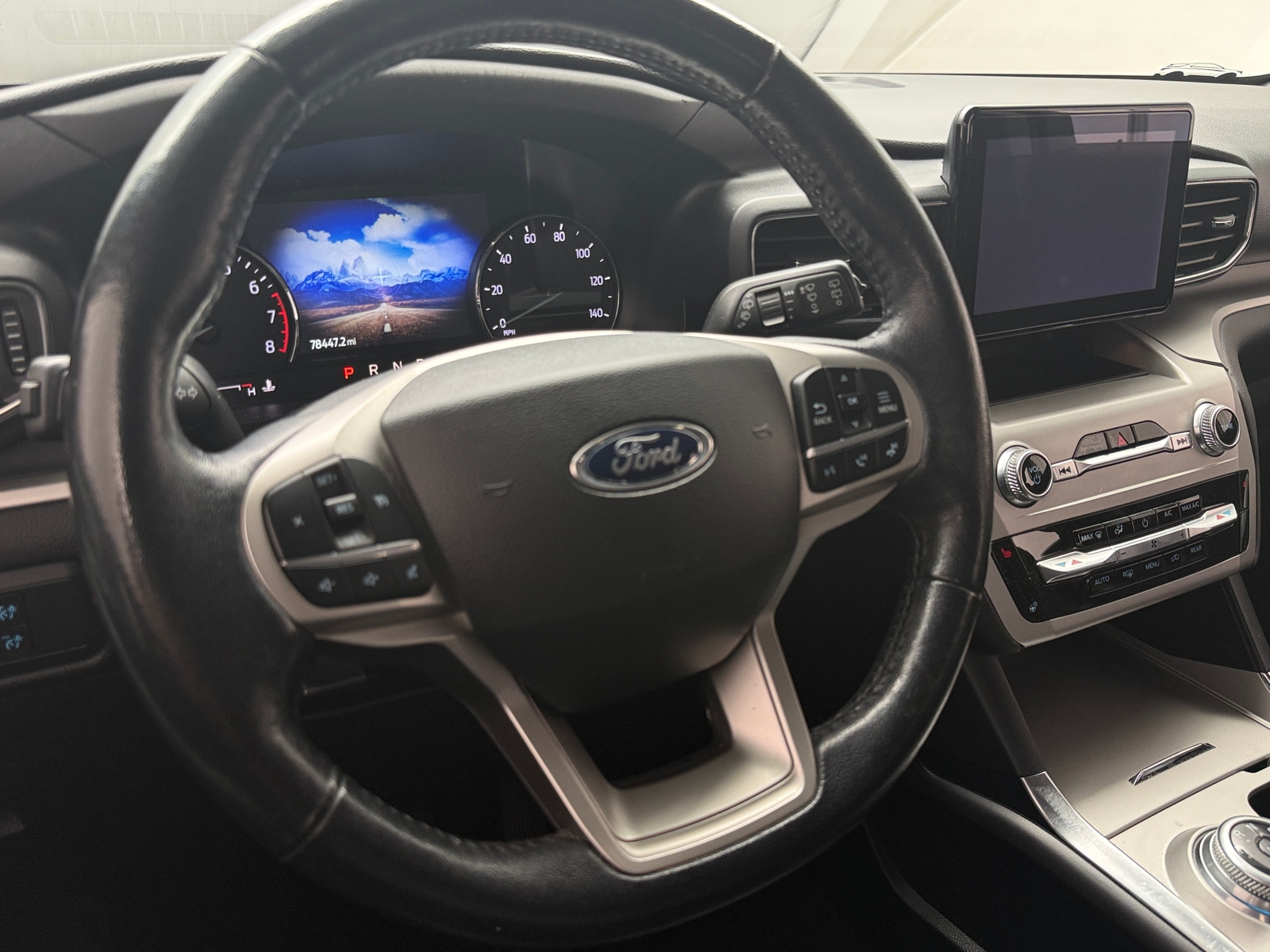 Thumbnail: 2022 Ford Explorer - 4