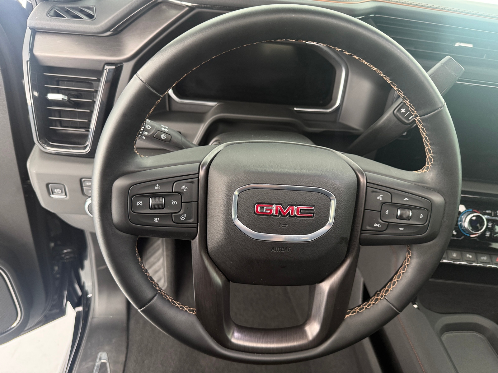 Thumbnail: 2026 GMC Sierra 2500 - 4