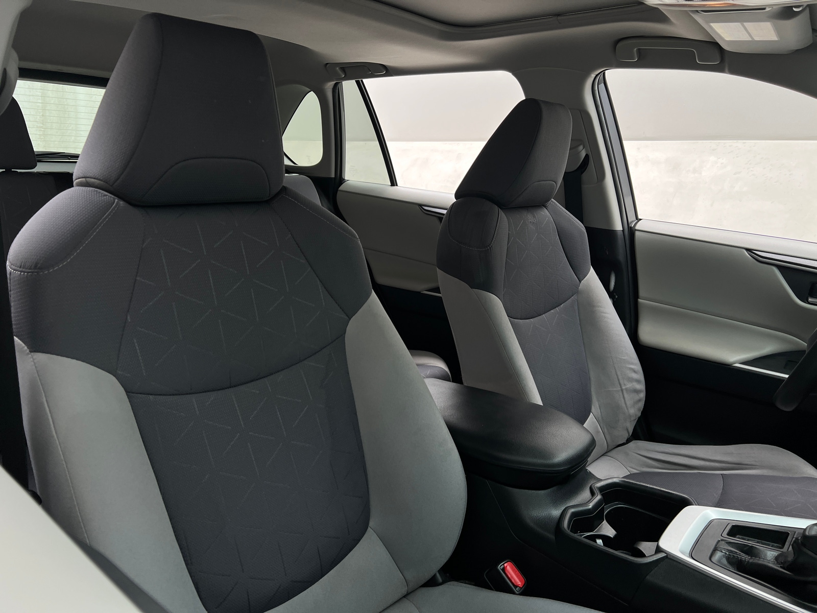 Thumbnail: 2019 Toyota RAV4 - 2